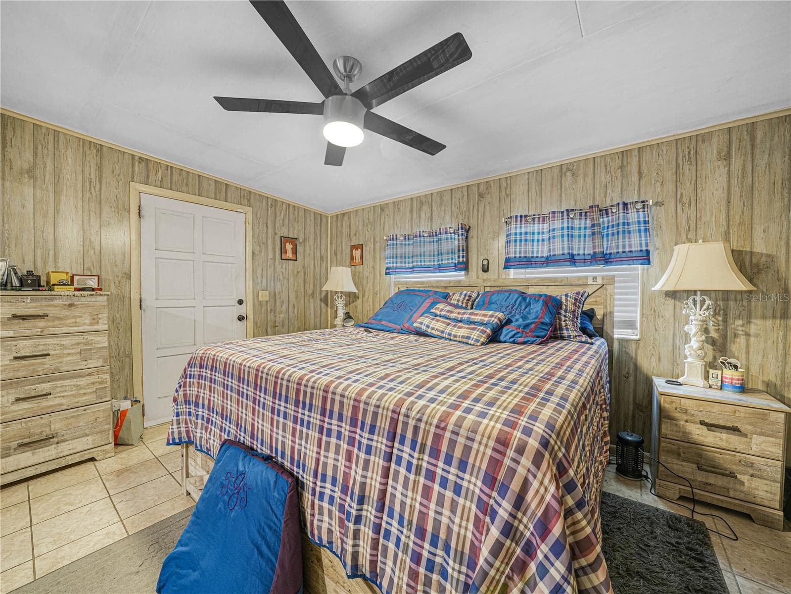 Single Family Residence at 129 W NORTHSIDE DR, LAKE WALES, photo 23 of 35