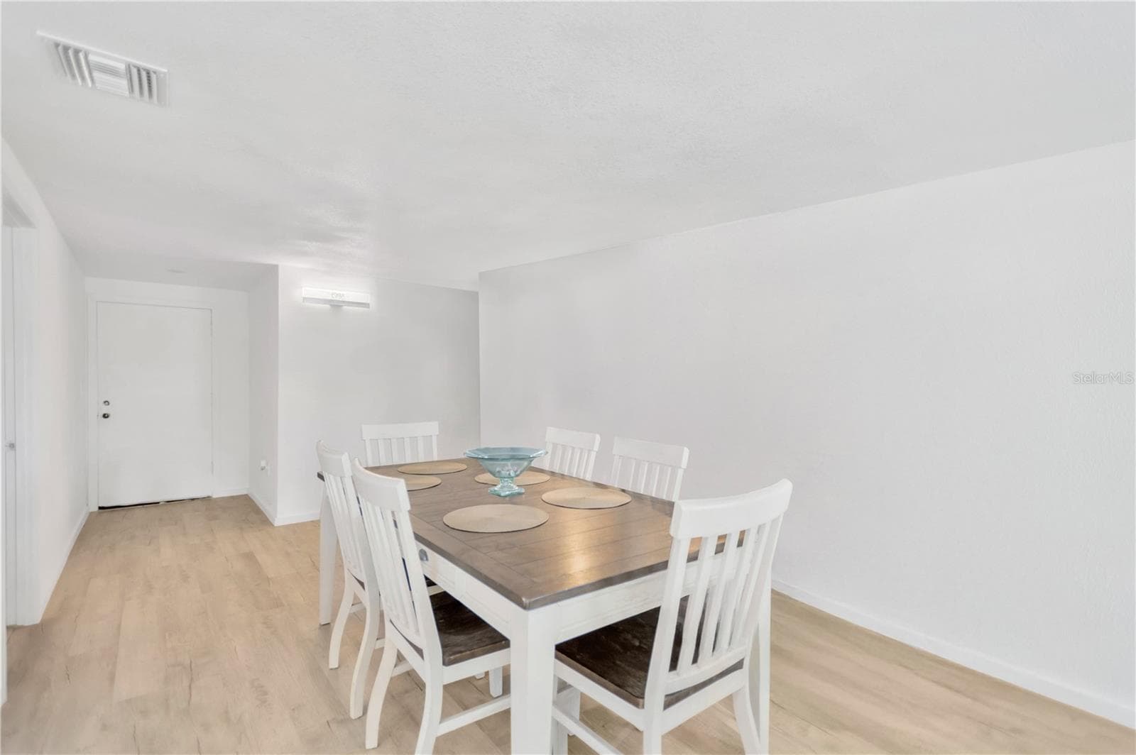 Hosting a holiday party or family celebration ~ this dining room is perfect to accomodate a large gathering. - 13724 COX AVE, HUDSON