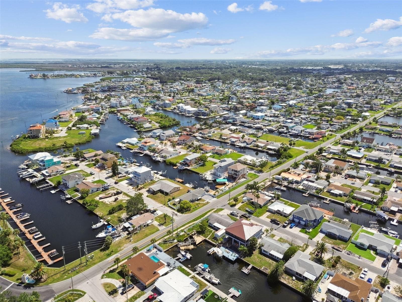 Beautiful Hudson Beach Estates ~ a spectacular waterfront community. - 13724 COX AVE, HUDSON
