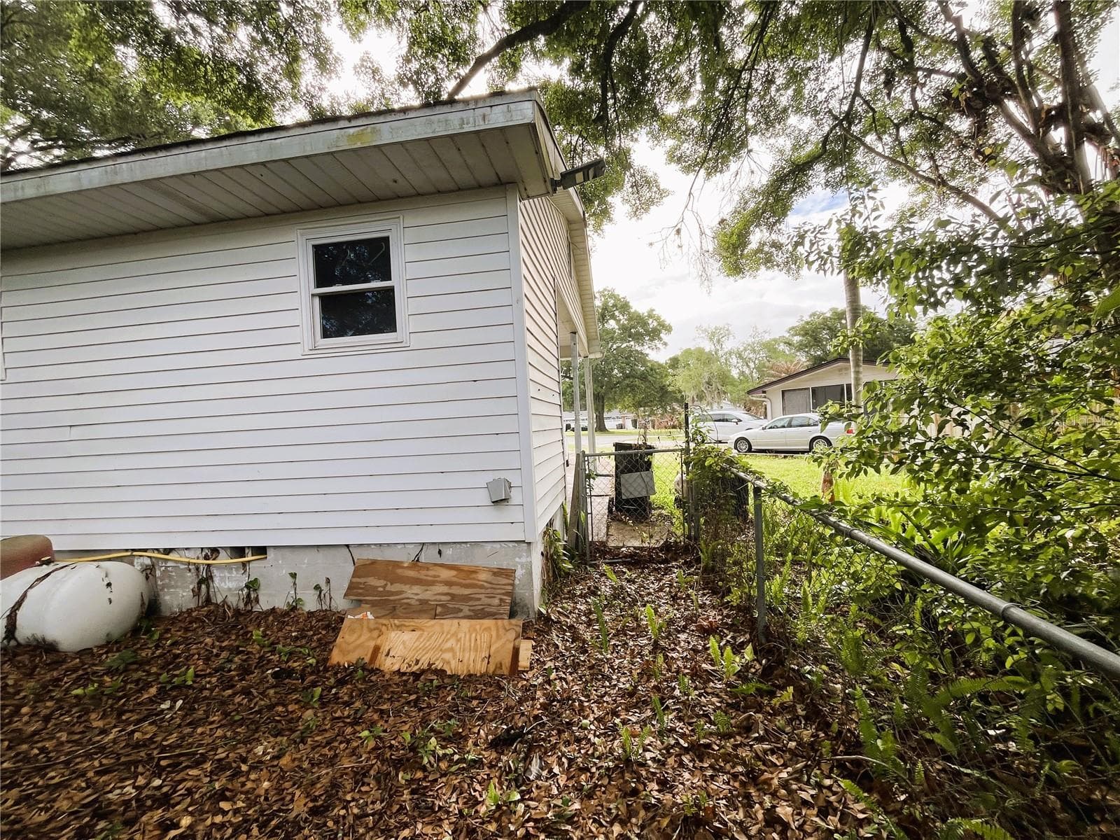 Single Family Residence at 121 MARIS CT, LAKELAND, photo 21 of 33