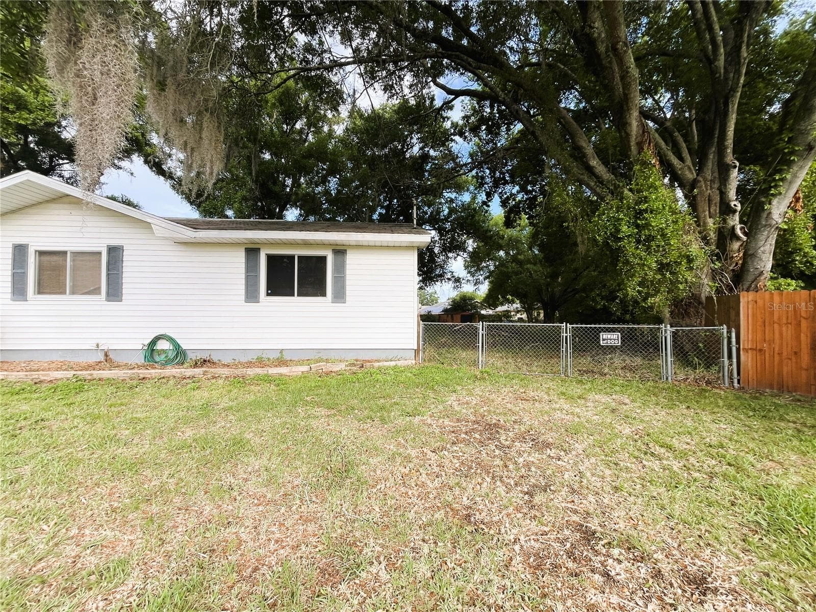 Front yard - 121 MARIS CT, LAKELAND