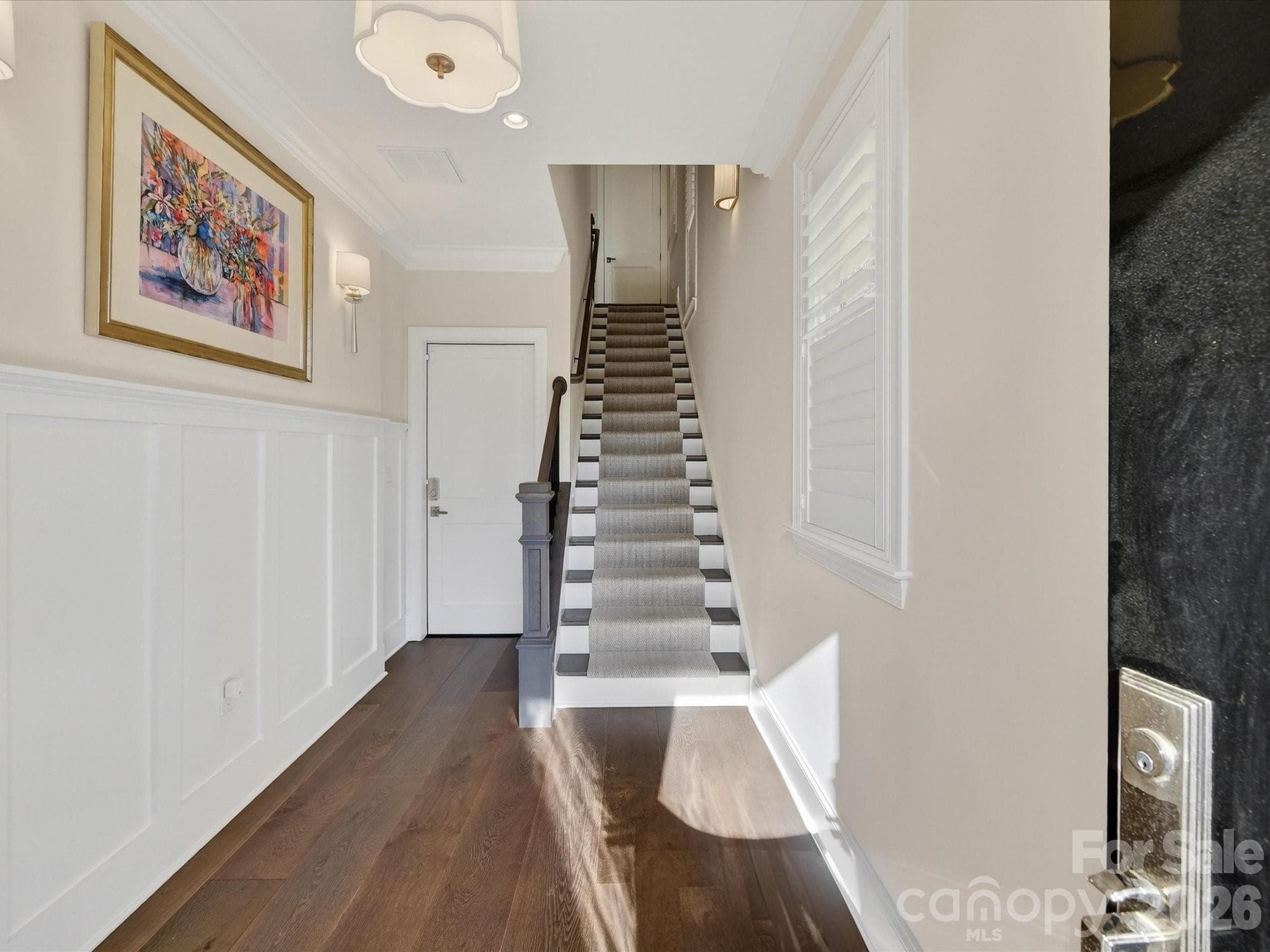 Front door entry - Charlotte