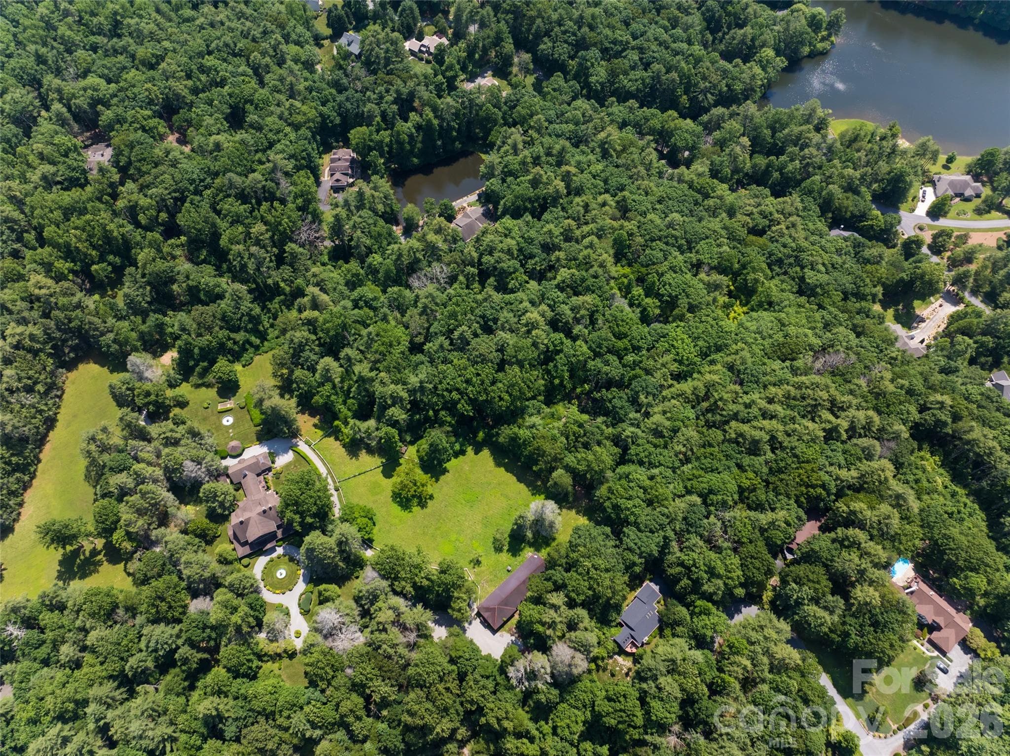 Single Family Residence at Hendersonville, photo 10 of 16