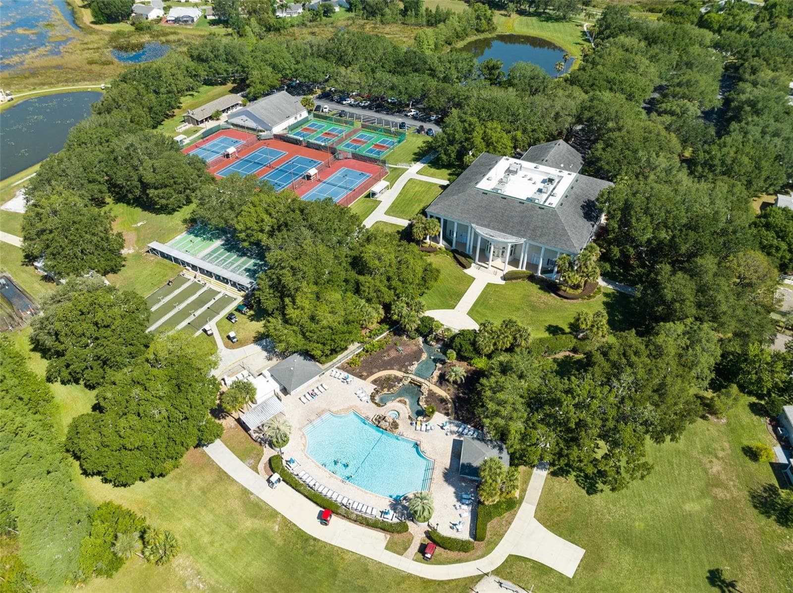 Single Family Residence at 4960 HERON RUN CIR, LEESBURG, photo 37 of 46