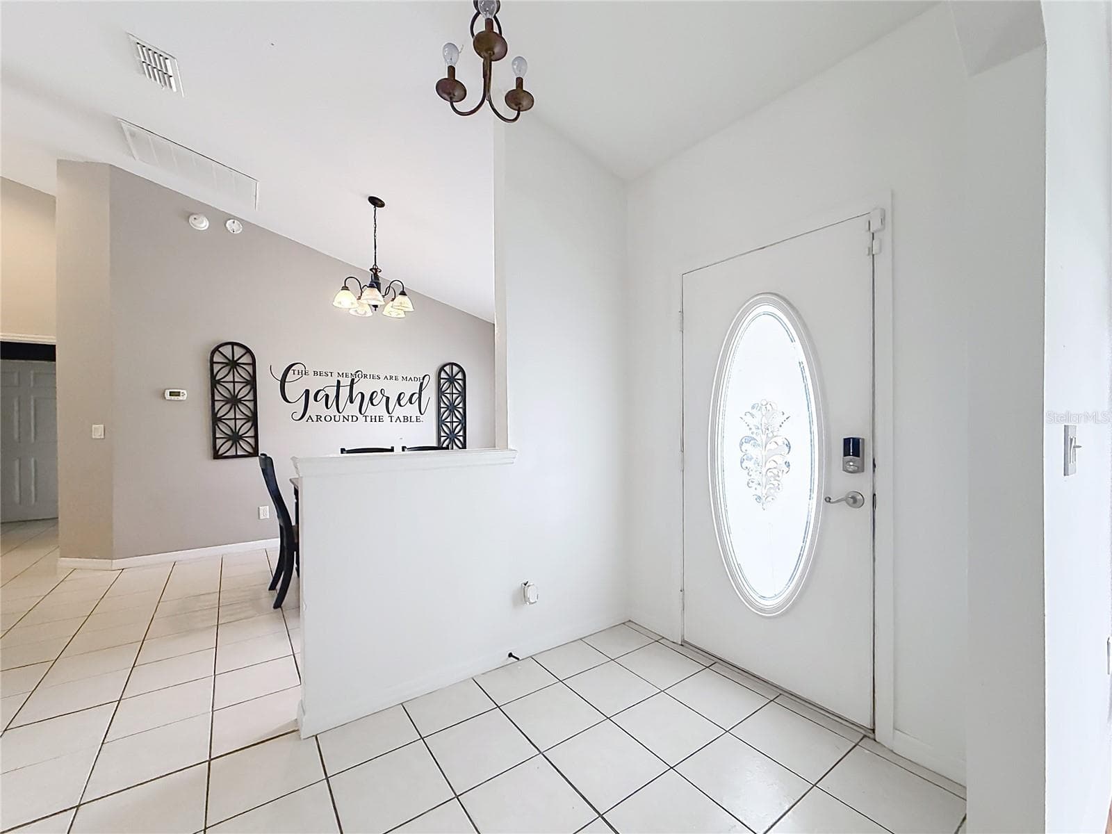 Entry Area - 4319 NW 4TH CIR, OCALA