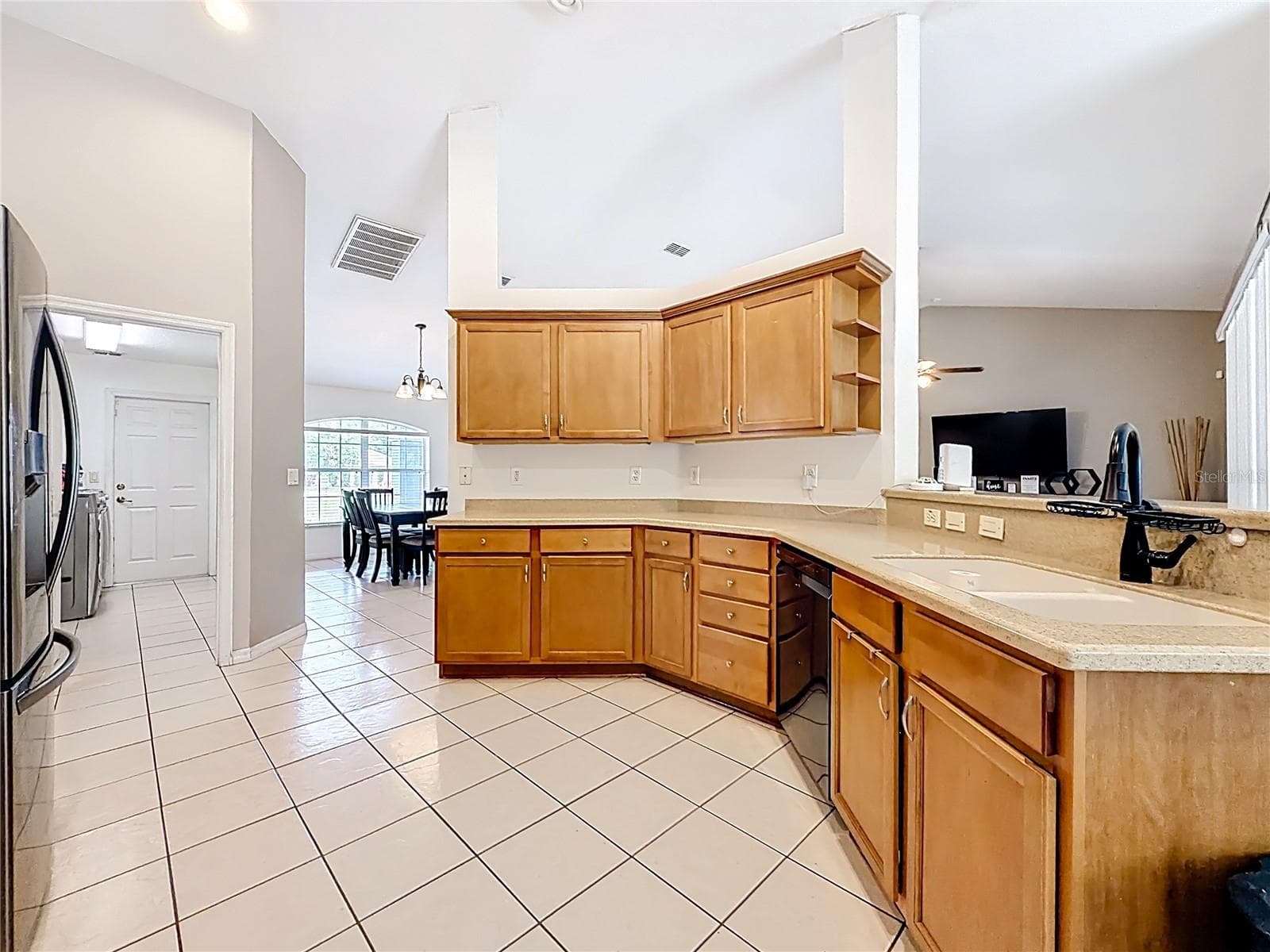 Kitchen - 4319 NW 4TH CIR, OCALA