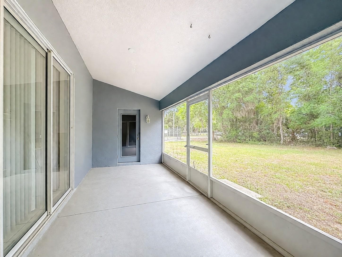 Lanai - 4319 NW 4TH CIR, OCALA