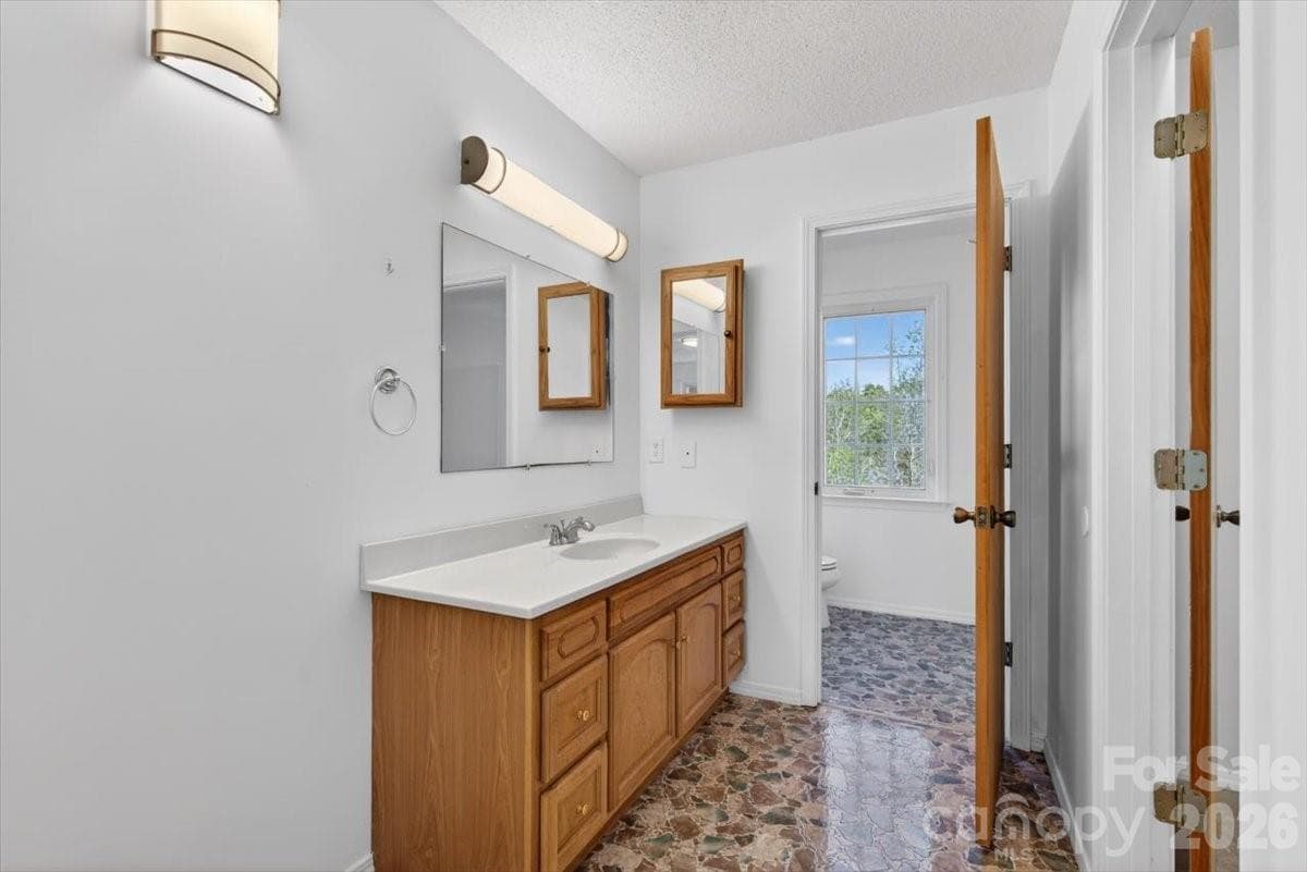 Single Family Residence at 2976 / 2980 Propst Road, Clover, photo 12 of 40