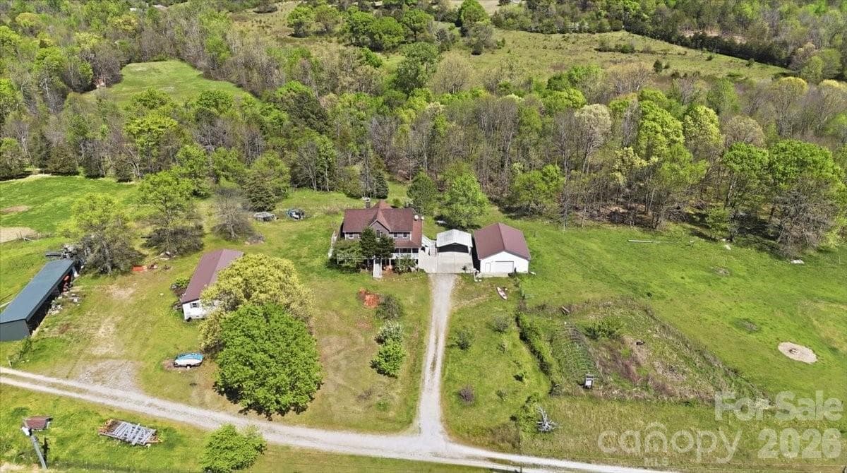 Single Family Residence at 2976 / 2980 Propst Road, Clover, photo 35 of 40