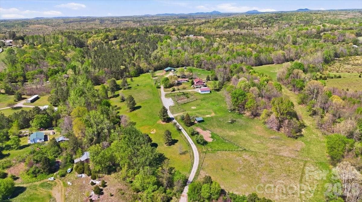 Single Family Residence at 2976 / 2980 Propst Road, Clover, photo 38 of 40