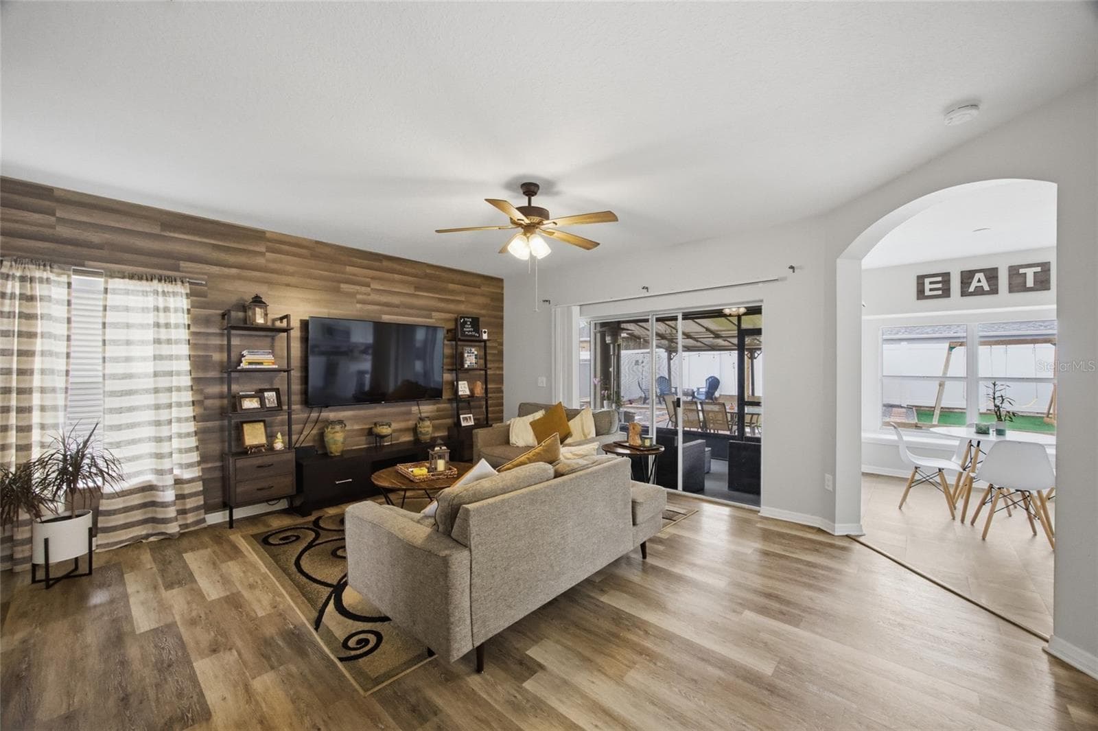 Single Family Residence at 24927 PORTOFINO DR, LUTZ, photo 8 of 42