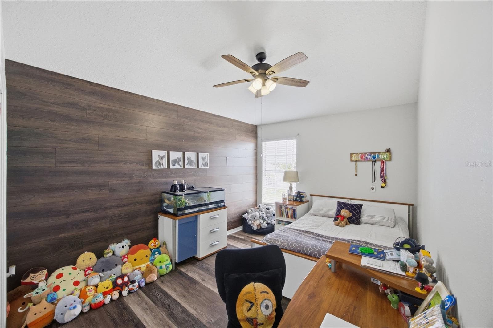 Single Family Residence at 24927 PORTOFINO DR, LUTZ, photo 24 of 42