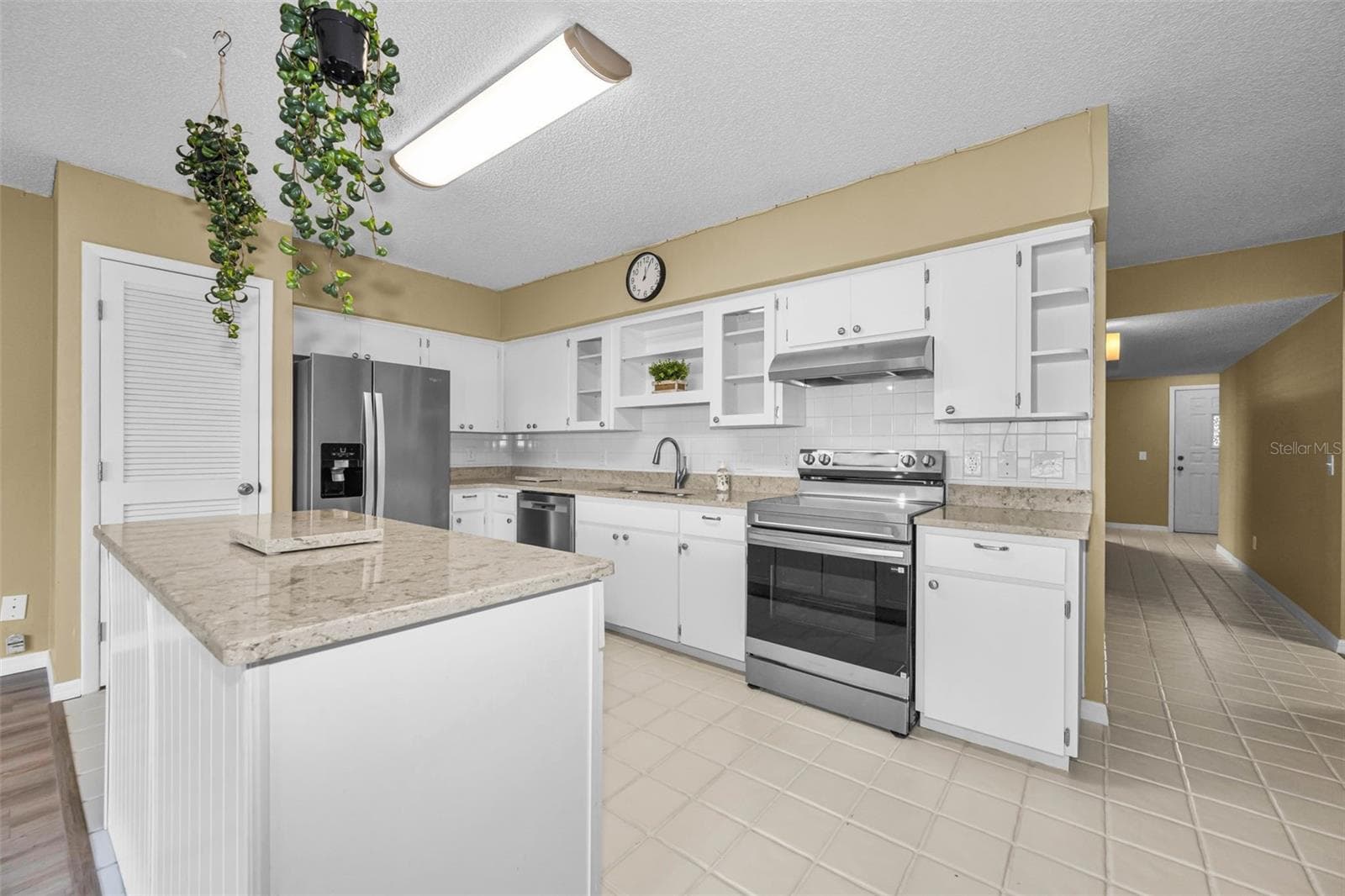 Condominium at 2223 PHILIPPINE DR #35, CLEARWATER, photo 17 of 78