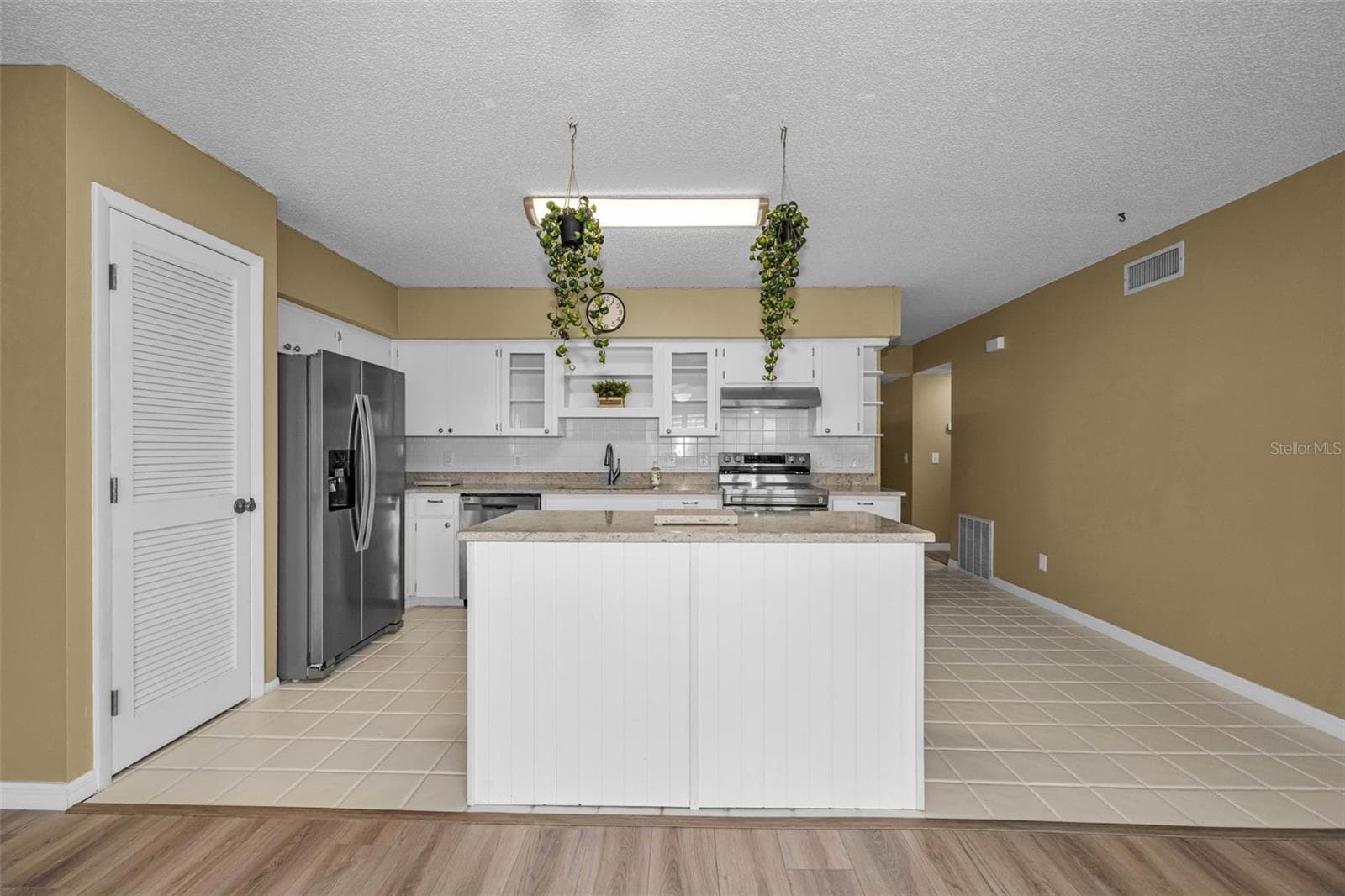 Condominium at 2223 PHILIPPINE DR #35, CLEARWATER, photo 19 of 78
