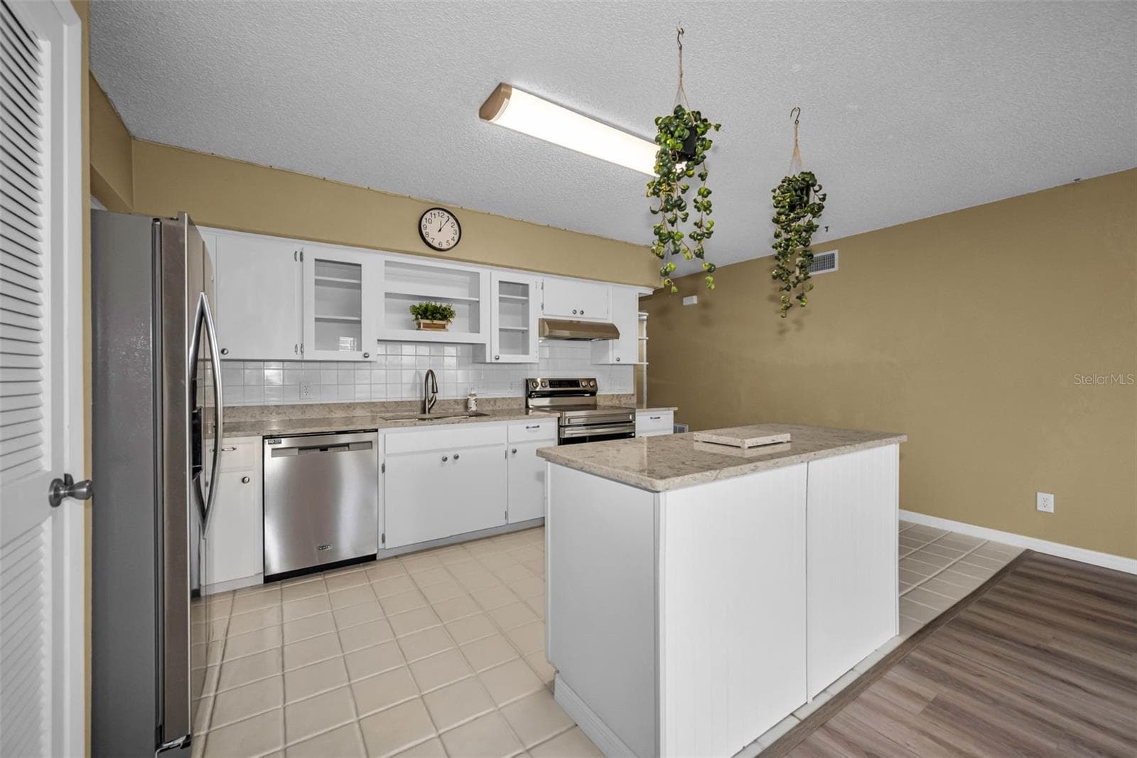 Condominium at 2223 PHILIPPINE DR #35, CLEARWATER, photo 20 of 78