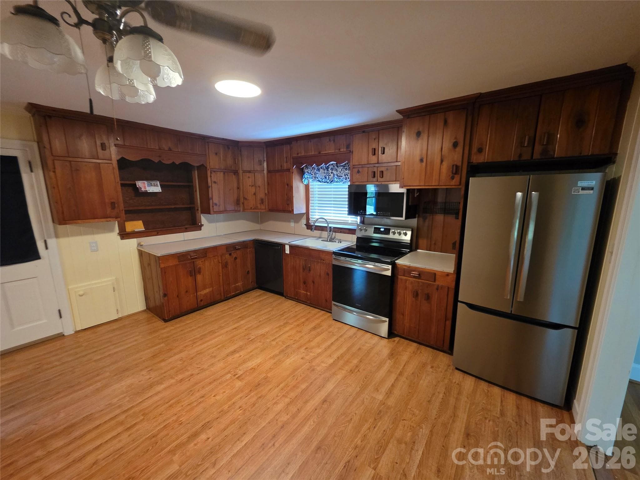 Single Family Residence at 110 Crestwood Drive, Chester, photo 12 of 22