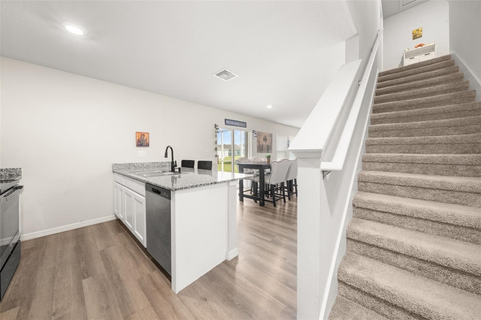 Single Family Residence at 1456 STONE RIDGE CIR, SEBRING, photo 10 of 39