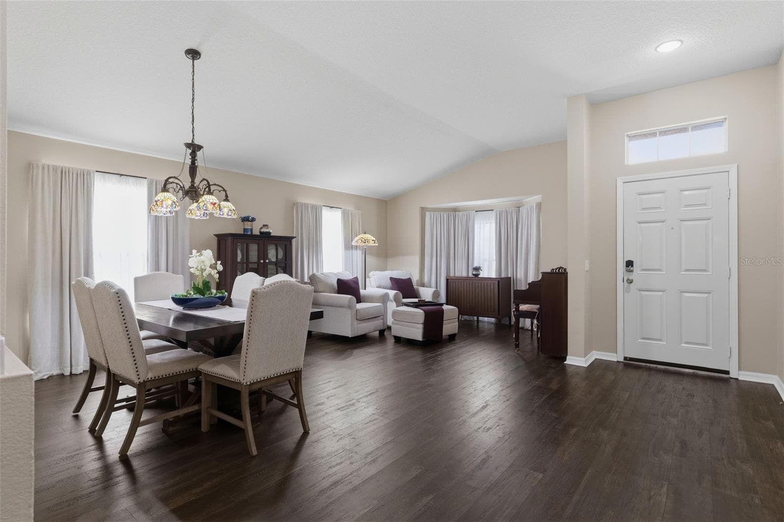 Living/dining room combo - 16810 TAYLOW WAY, ODESSA
