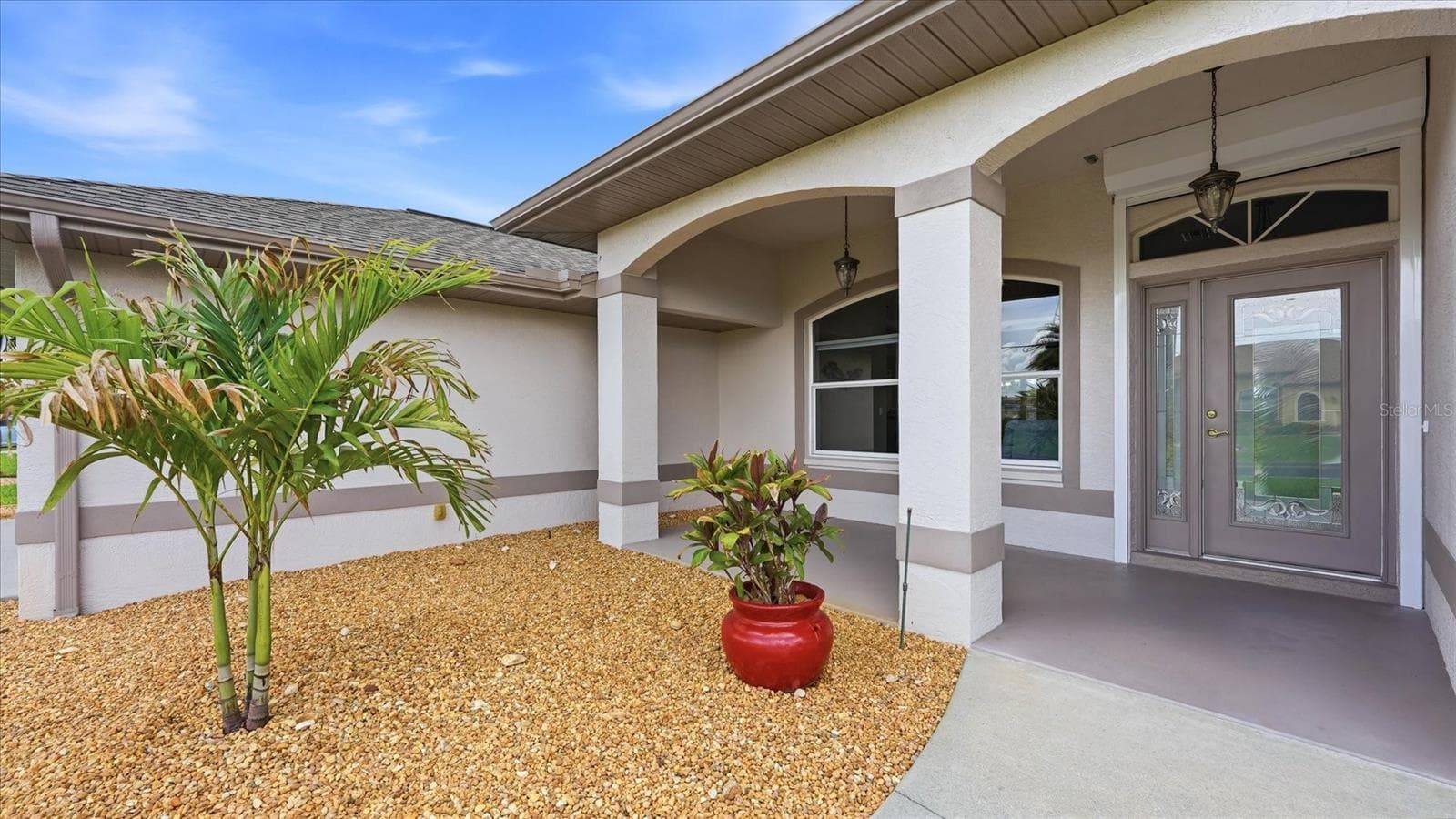 Single Family Residence at 828 ROTONDA CIR, ROTONDA WEST, photo 4 of 35