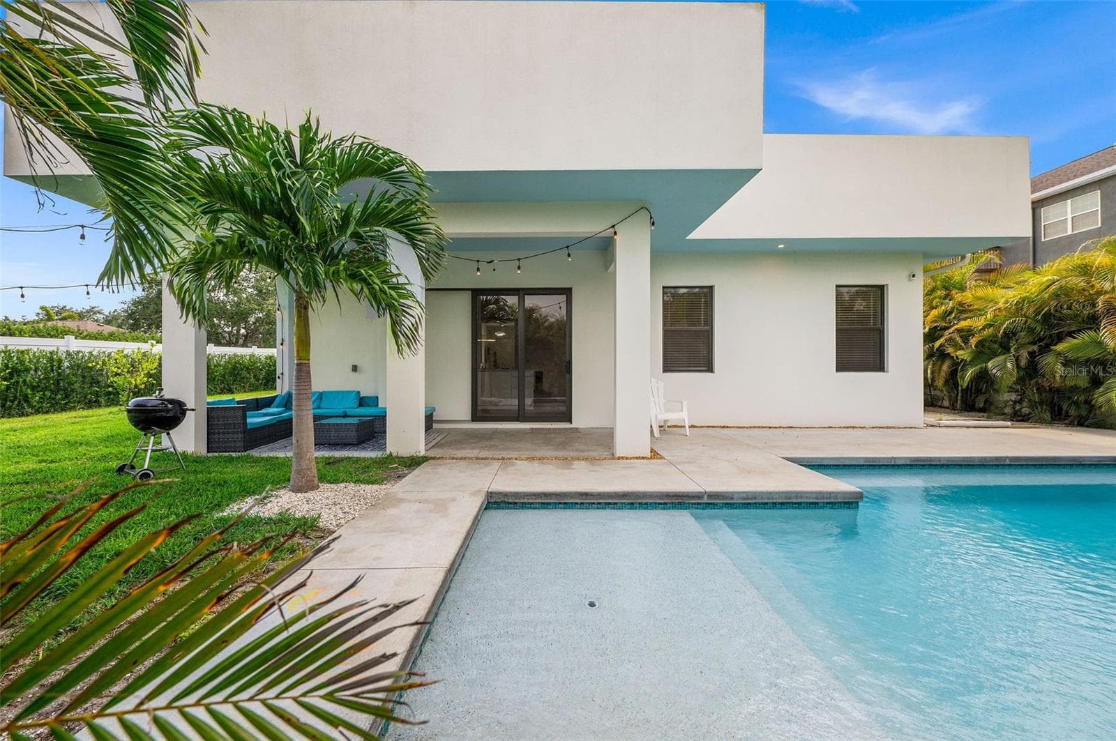Single Family Residence at 5351 MOELLER AVE, SARASOTA, photo 2 of 25