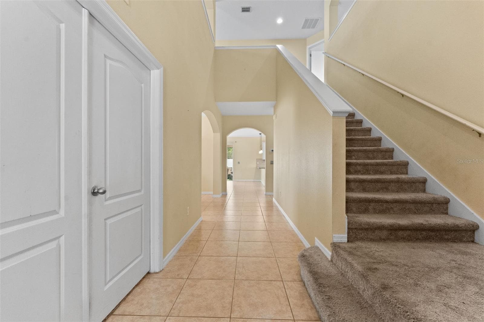 Foyer Entryway - 11620 WARREN OAKS PL, RIVERVIEW