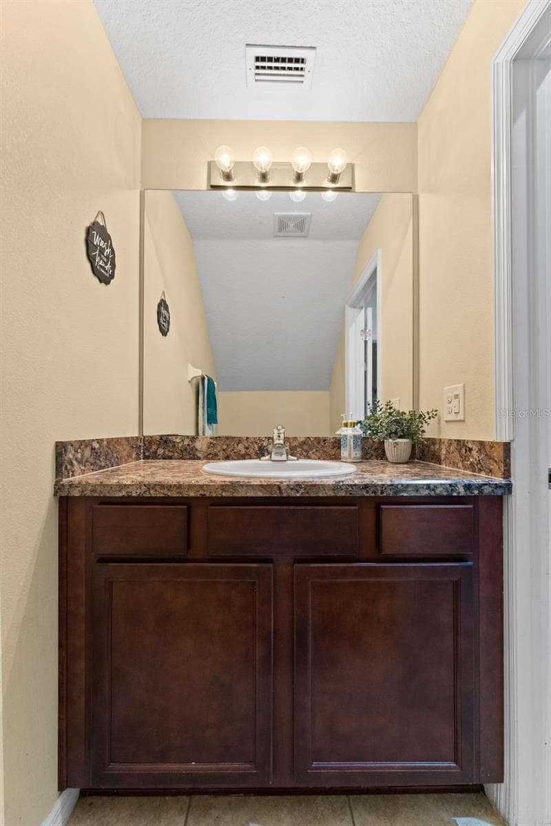 Half-Bath Downstairs - 11620 WARREN OAKS PL, RIVERVIEW