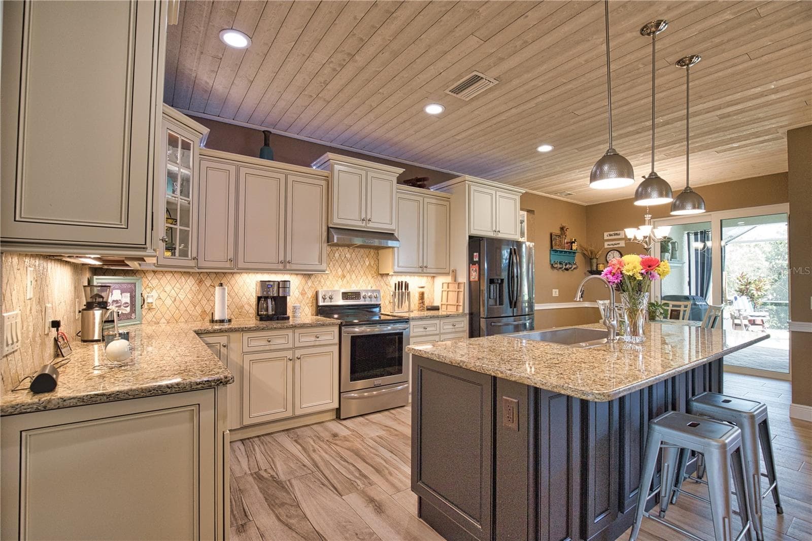 Single Family Residence at 39 MEDALIST RD, ROTONDA WEST, photo 16 of 42