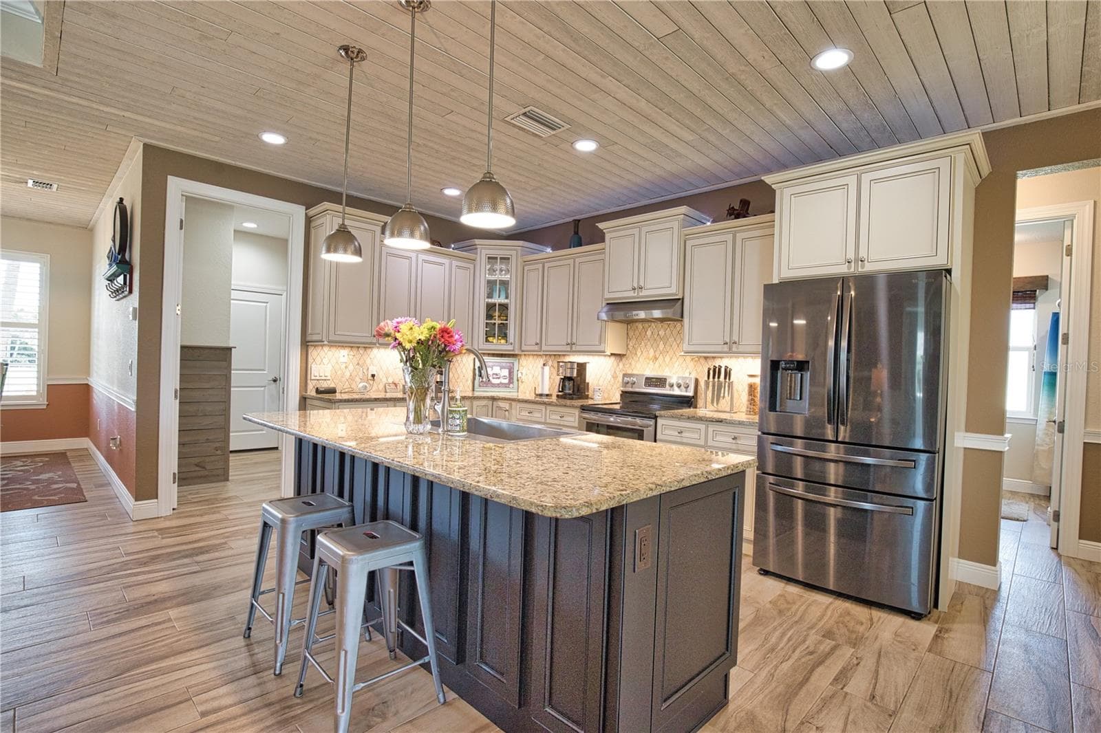 Single Family Residence at 39 MEDALIST RD, ROTONDA WEST, photo 15 of 42