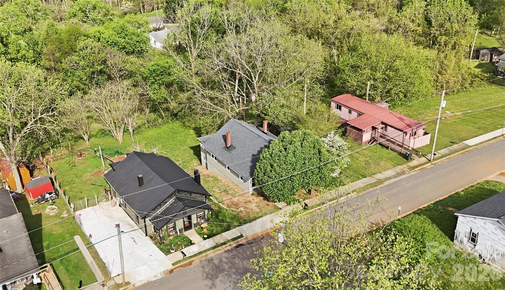 Single Family Residence at 234 S Ervin Avenue, Newton, photo 20 of 24