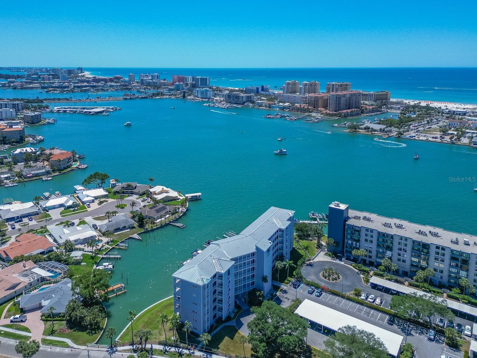 610 ISLAND WAY #407