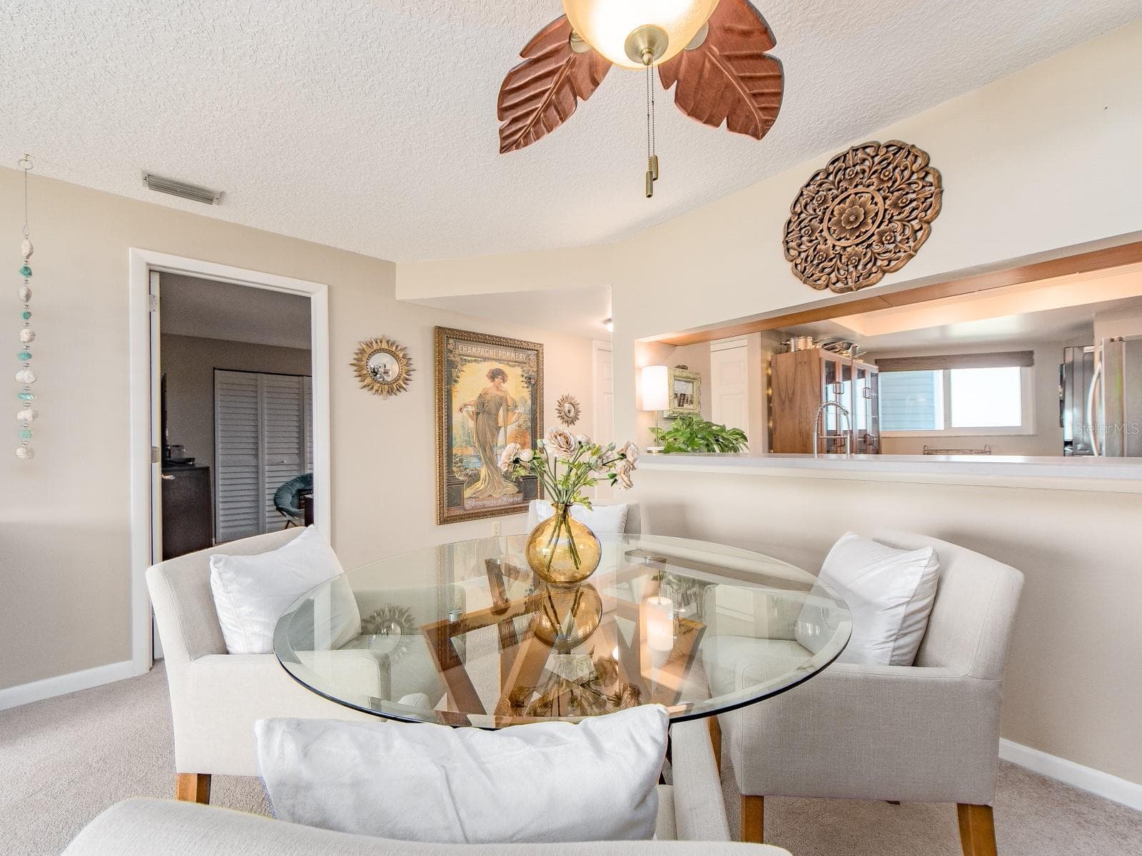 Spacious Dining - 610 ISLAND WAY #407, CLEARWATER BEACH