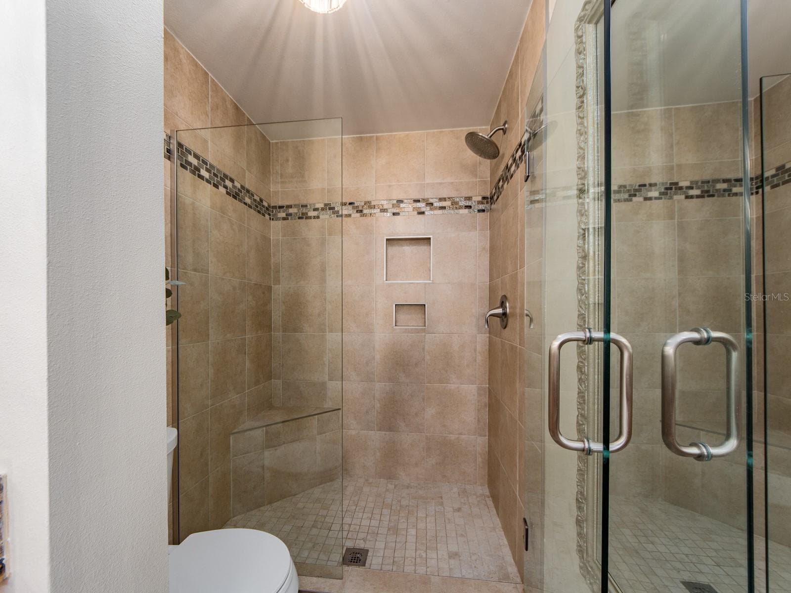 En-Suite Shower - 610 ISLAND WAY #407, CLEARWATER BEACH