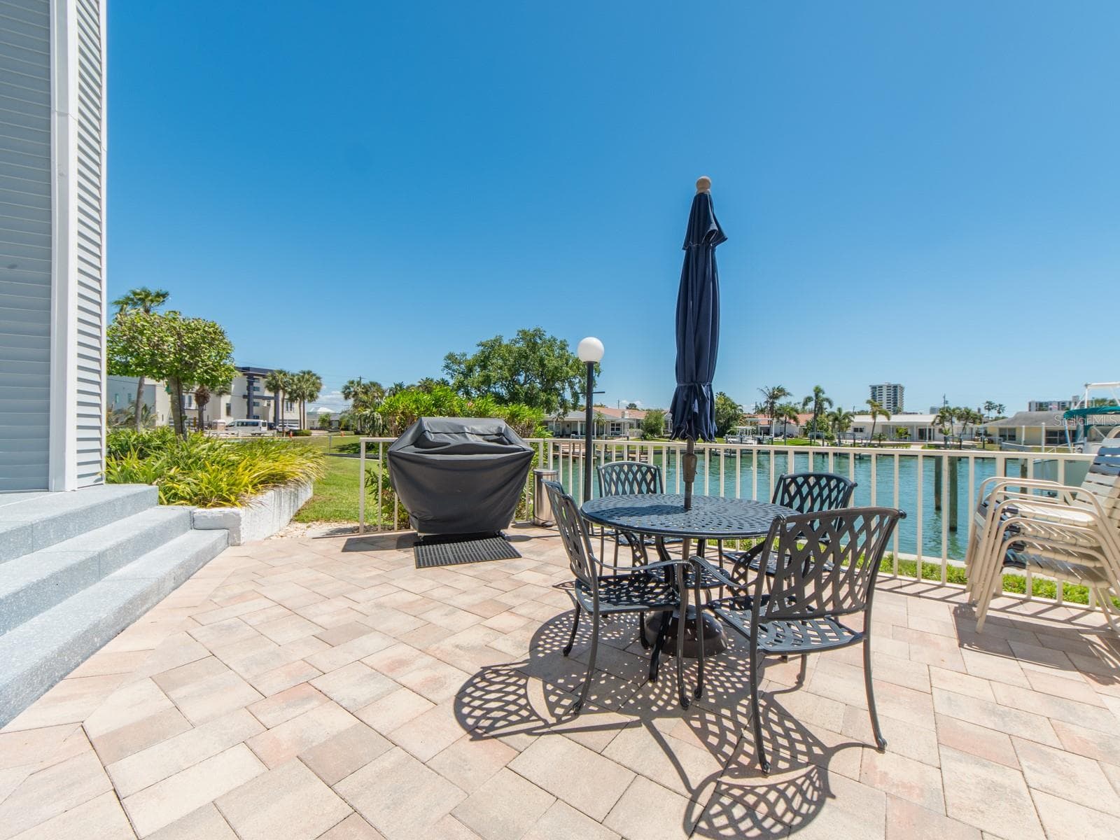 Common Area Poolside - 610 ISLAND WAY #407, CLEARWATER BEACH