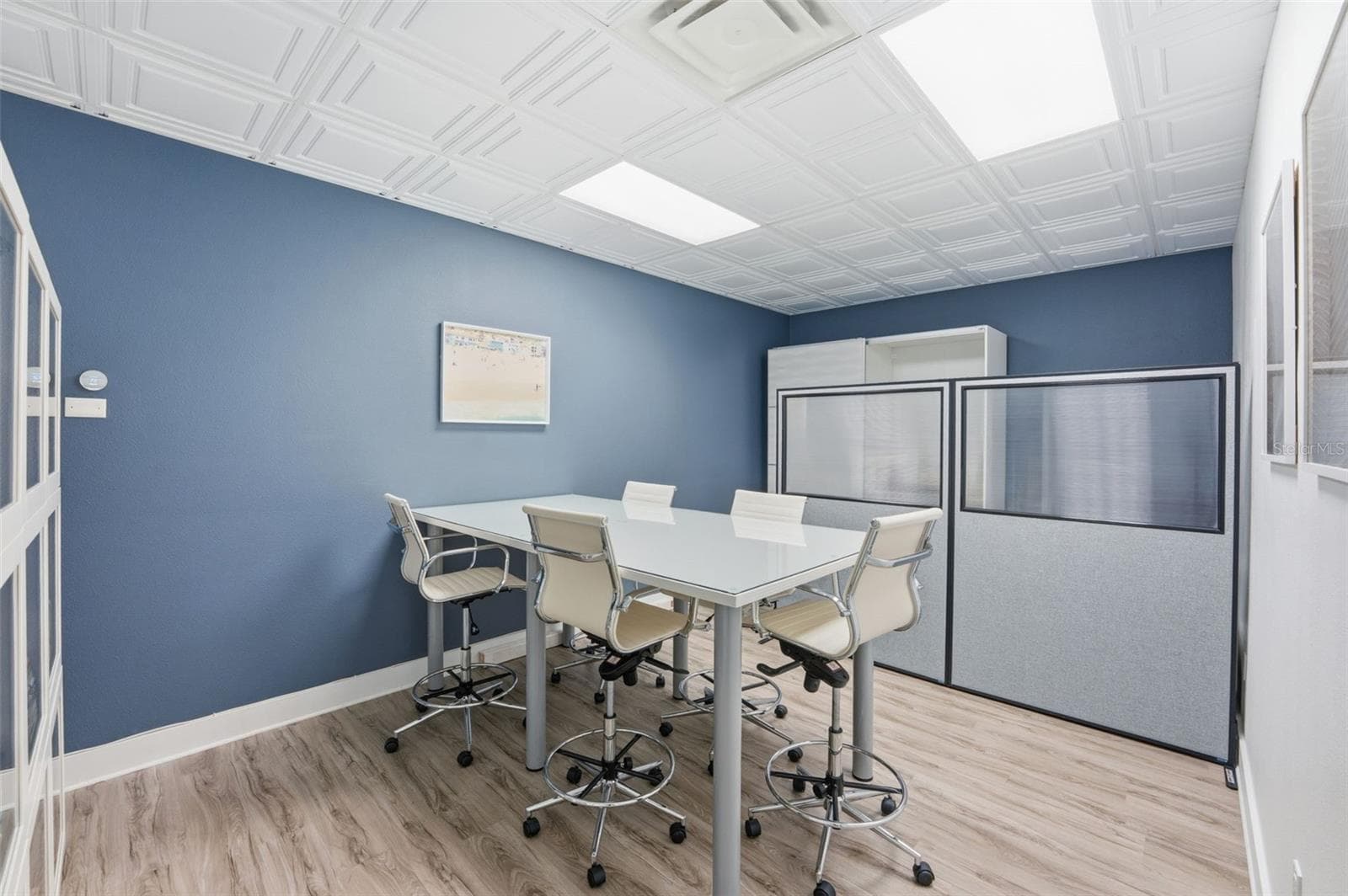 Conference Room - 5404 HOOVER BLVD #8, TAMPA