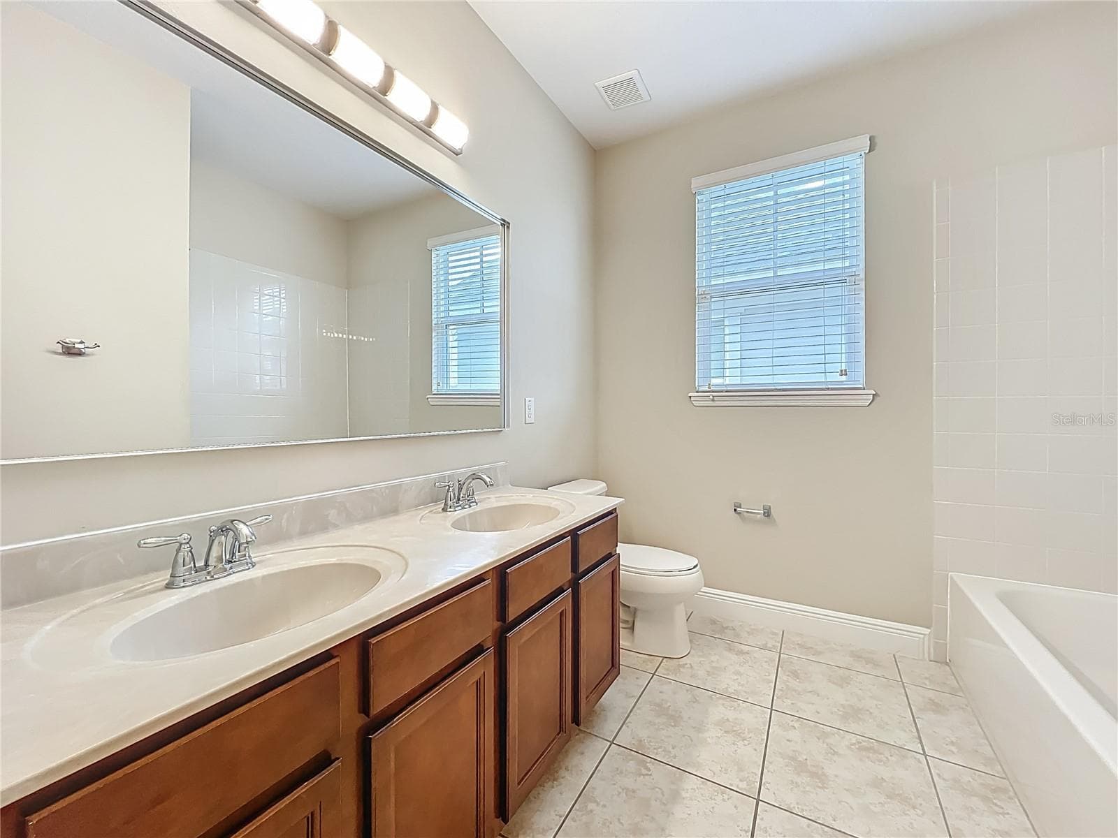 second floor bathroom 2 - 8461 GREIDER WAY, ORLANDO