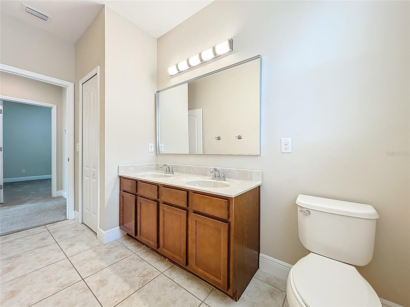 second floor bathroom 2 - 8461 GREIDER WAY, ORLANDO