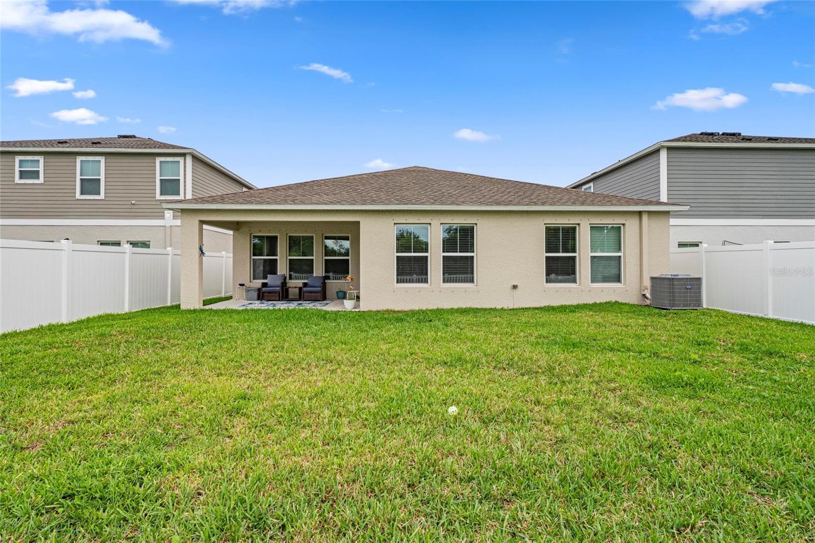 Front Exterior - 12690 TANNENCREST DR, RIVERVIEW
