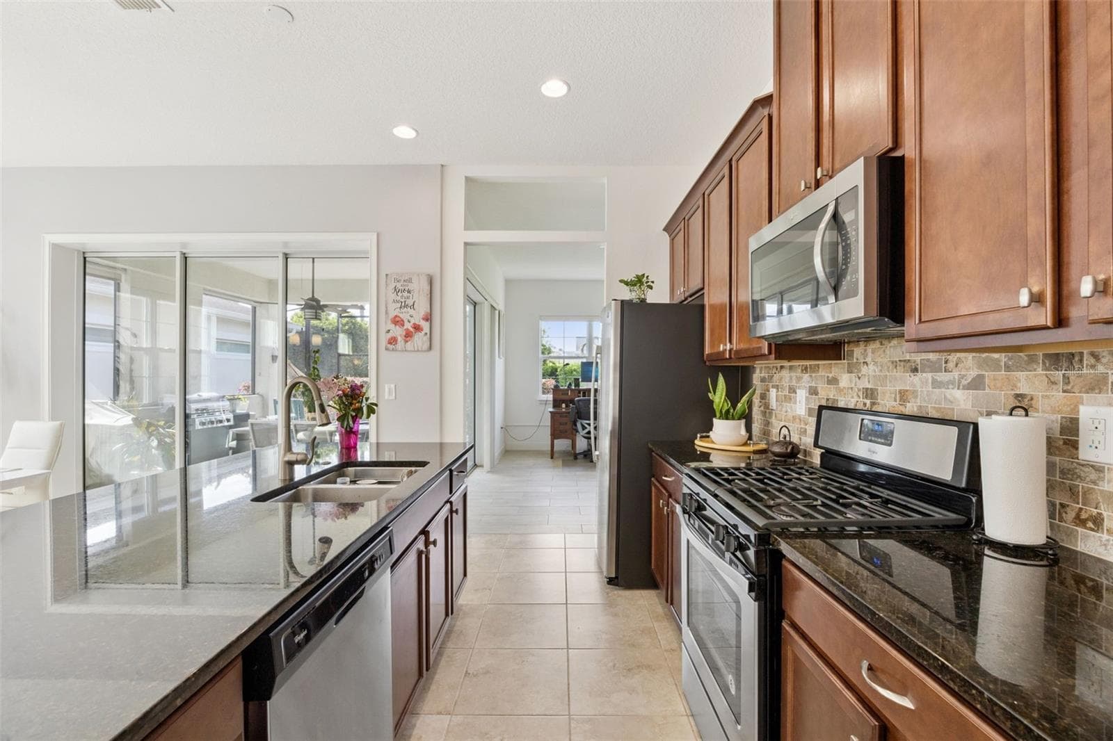 Kitchen - 4902 W FOUNTAINWOOD DR, ST CLOUD