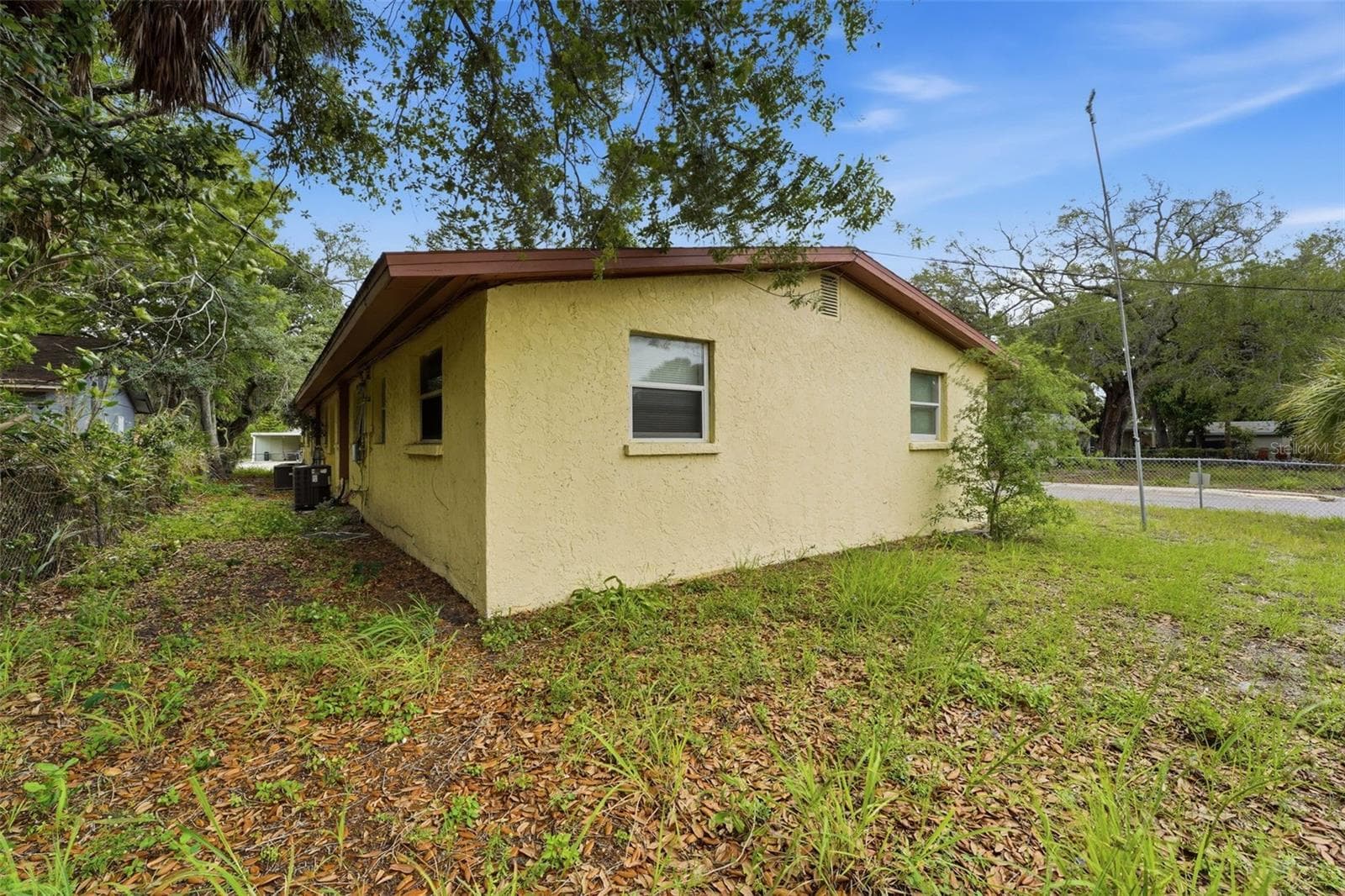 Duplex at 1610 22ND ST, SARASOTA, photo 6 of 7