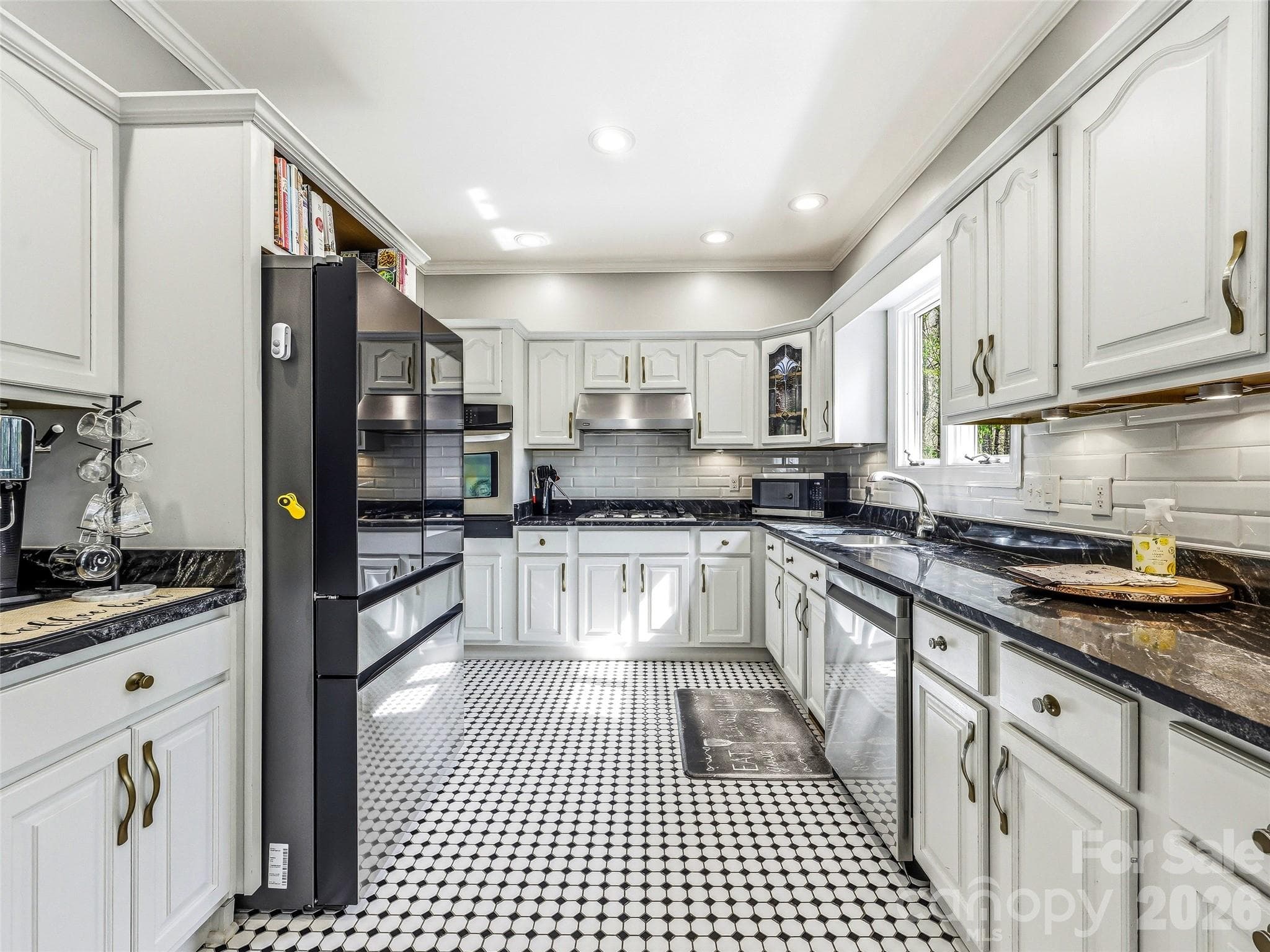 Single Family Residence at 32 Franklin Farm Road, Fletcher, photo 21 of 46