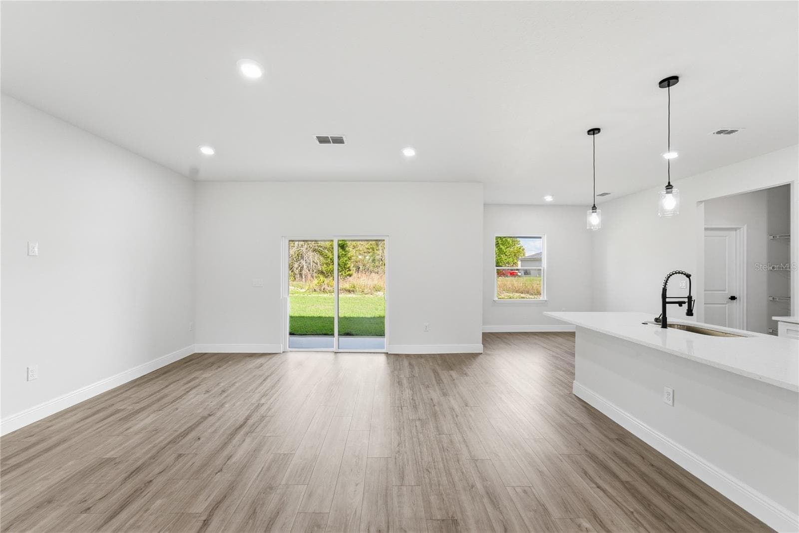 Single Family Residence at 15811 SW 59TH AVENUE RD, OCALA, photo 4 of 41