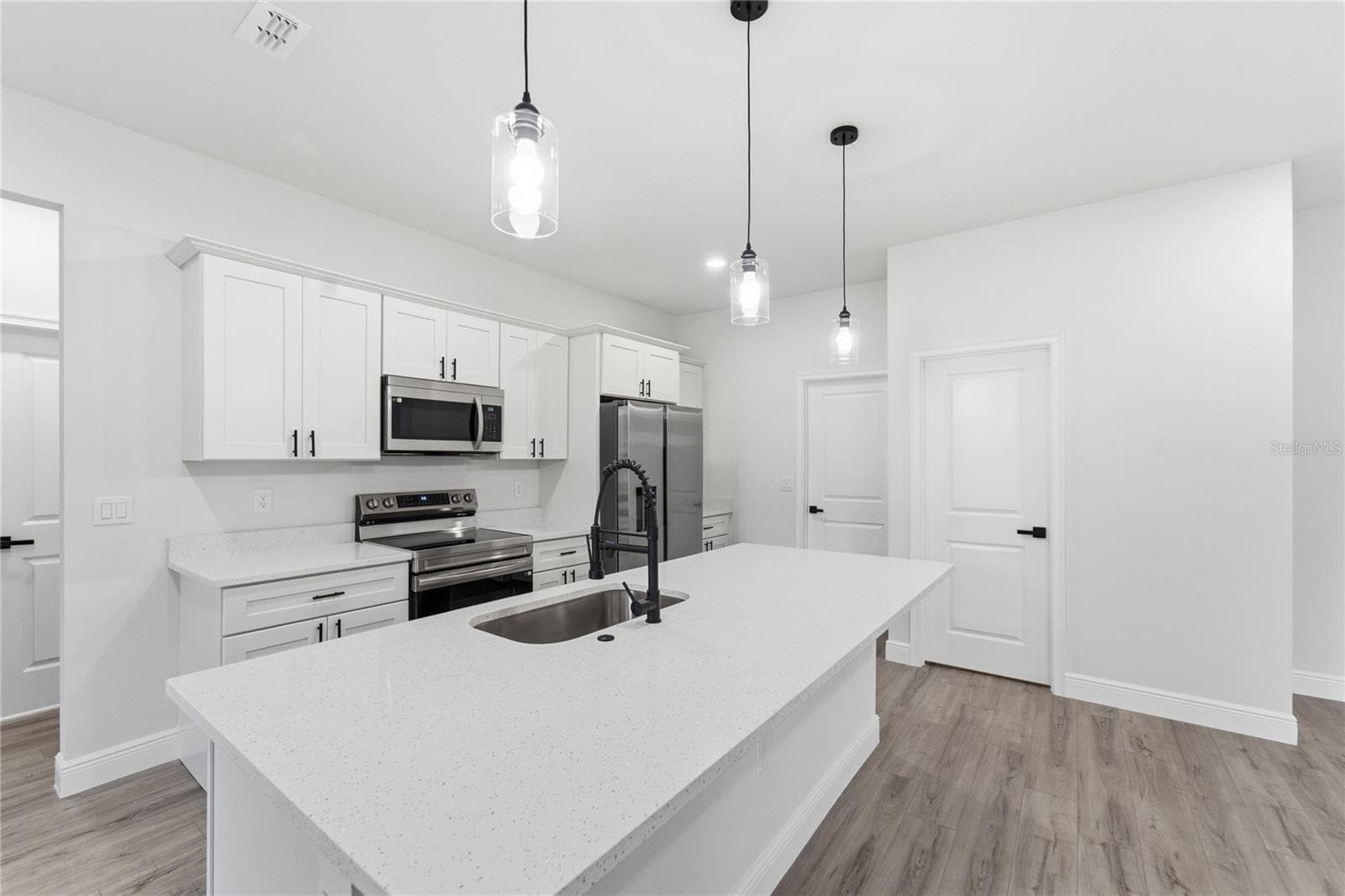 Single Family Residence at 15811 SW 59TH AVENUE RD, OCALA, photo 11 of 41