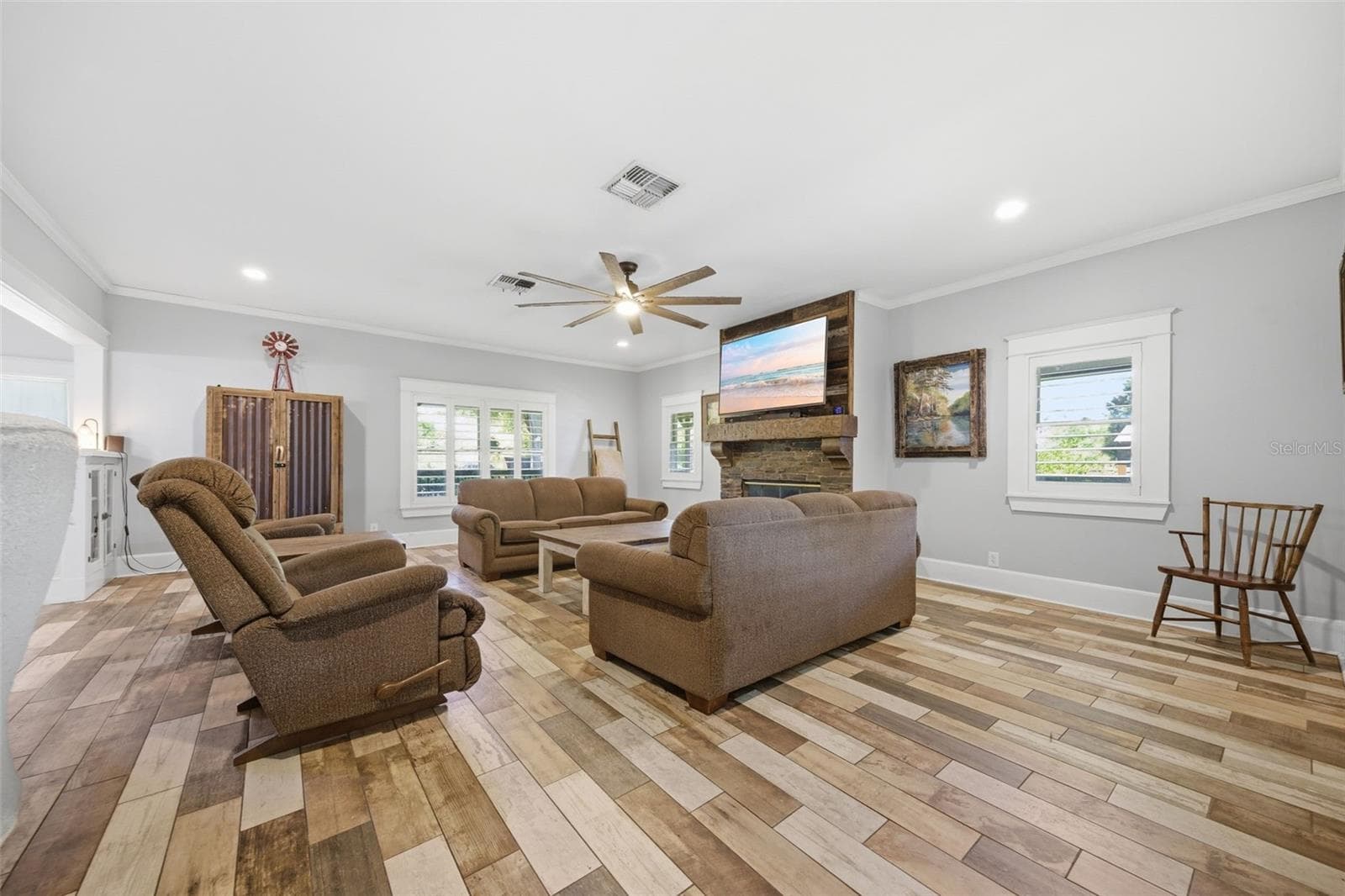 Living Room - 3752 OLD KEYSTONE RD, TARPON SPRINGS