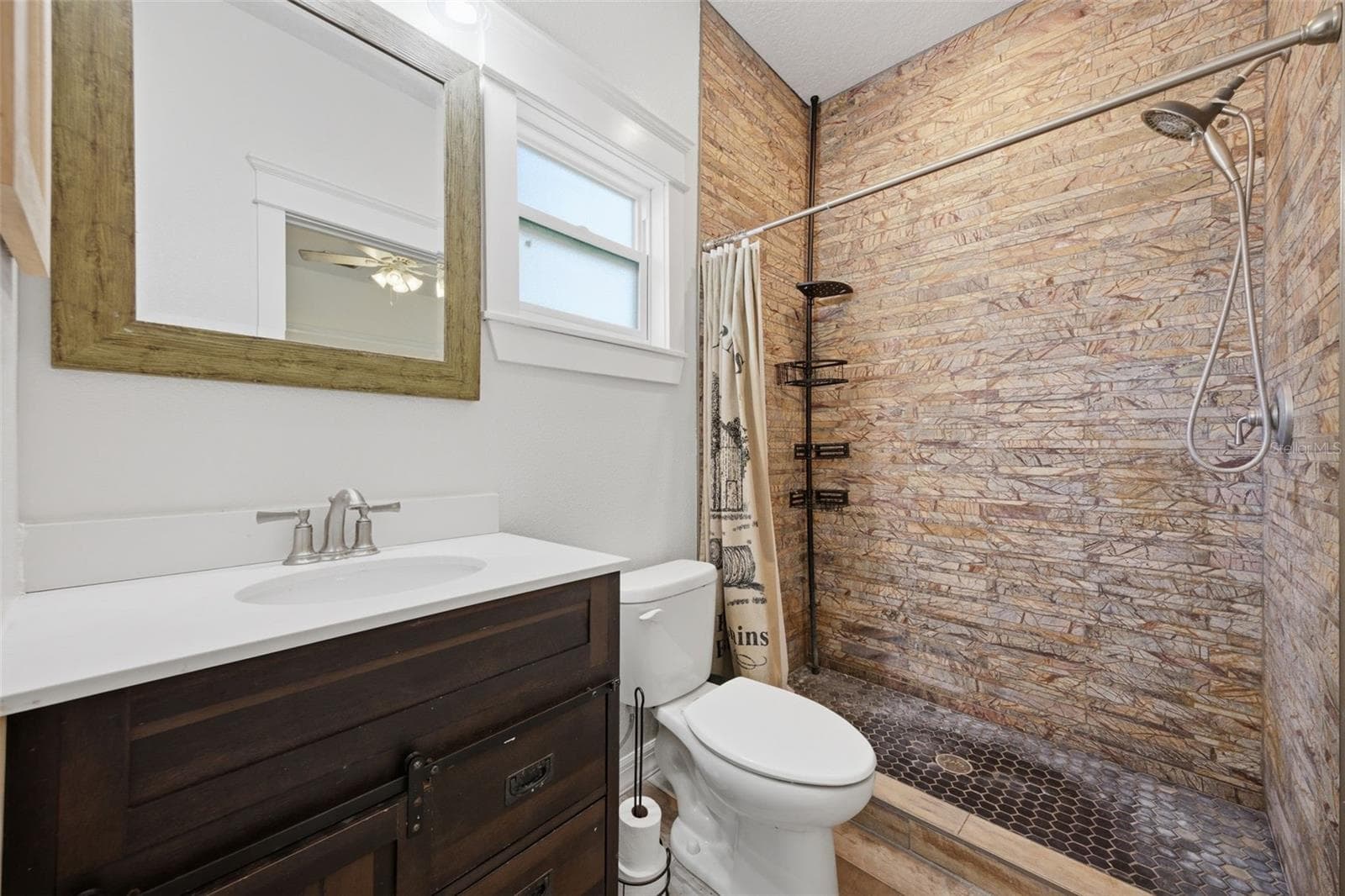 Bathroom 3 - 3752 OLD KEYSTONE RD, TARPON SPRINGS