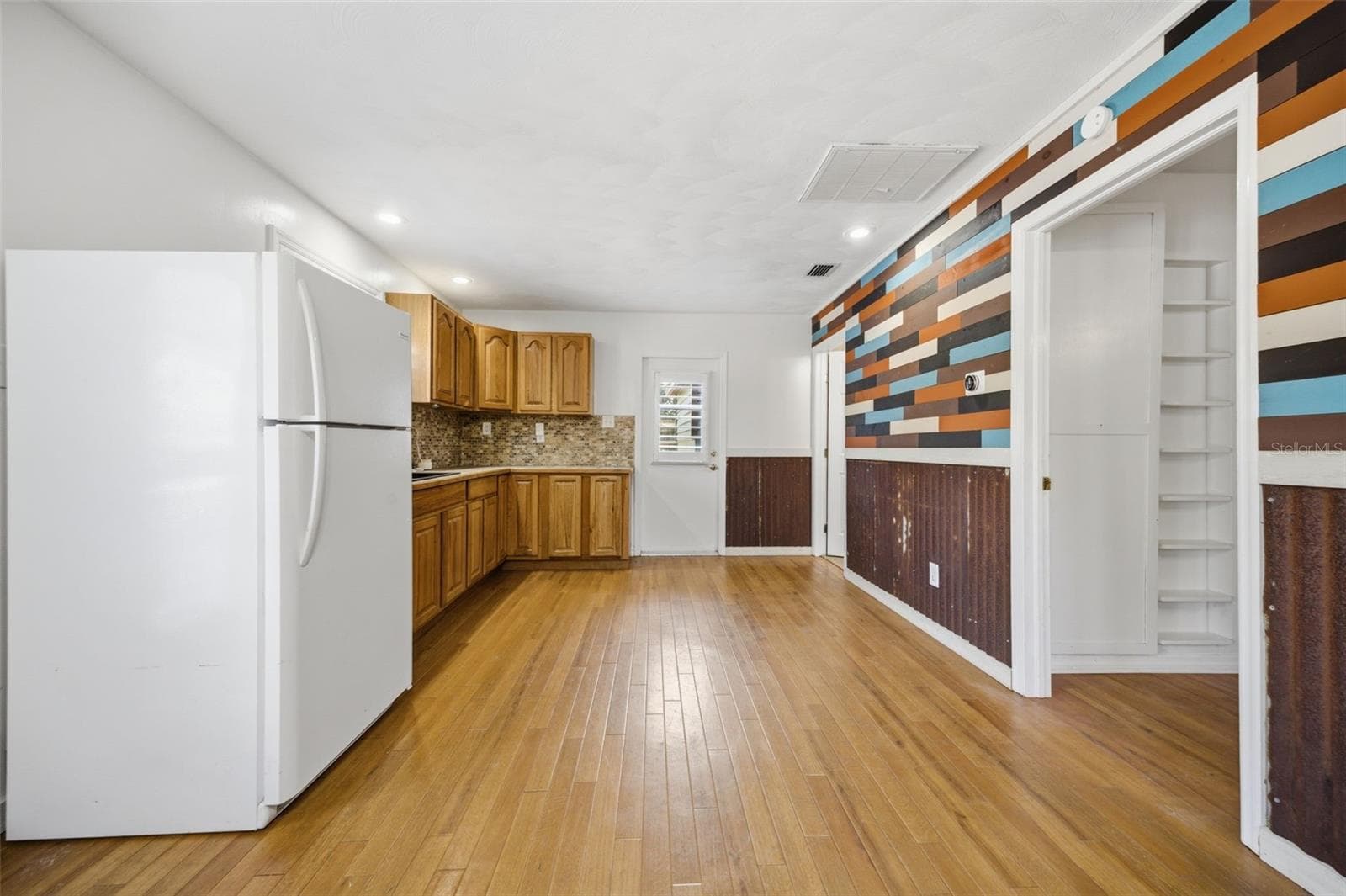 In Law Suite with custom woodworking farmhouse walls - 3752 OLD KEYSTONE RD, TARPON SPRINGS