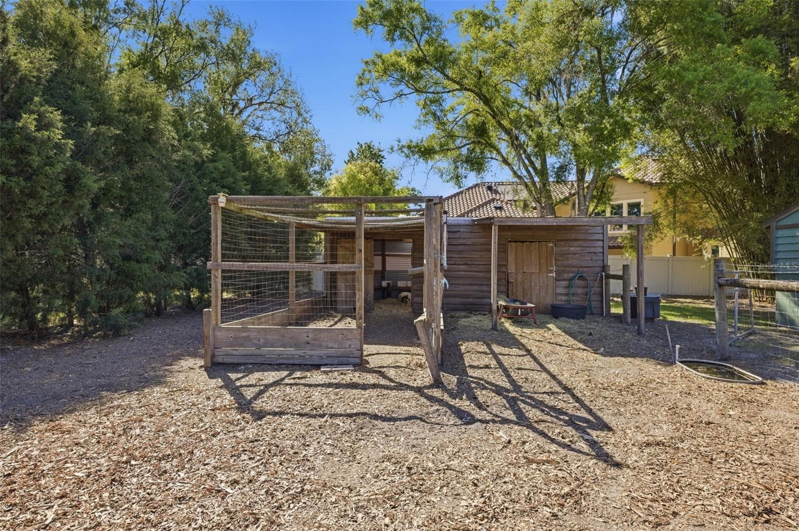 Front of Barn - 3752 OLD KEYSTONE RD, TARPON SPRINGS