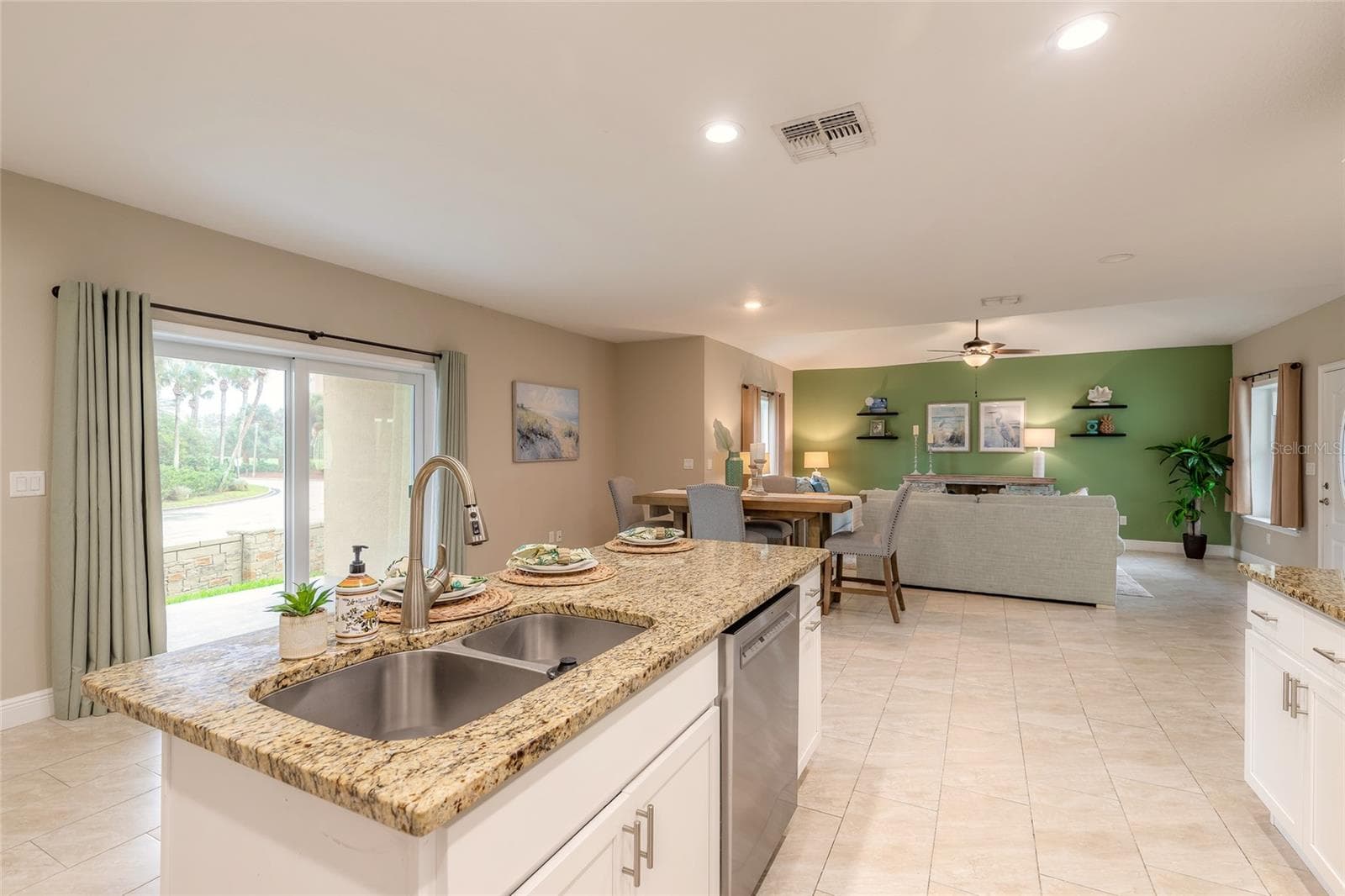 Townhouse at OCEANS 25, DAYTONA BEACH SHORES, photo 16 of 43