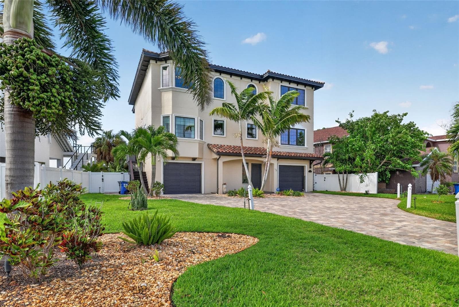 Single Family Residence at 13 TREASURE LN, TREASURE ISLAND, photo 4 of 98