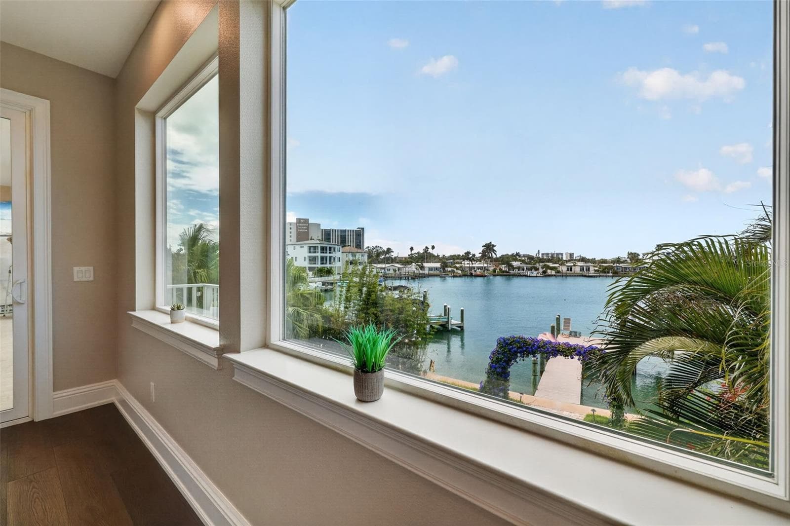 Single Family Residence at 13 TREASURE LN, TREASURE ISLAND, photo 24 of 98