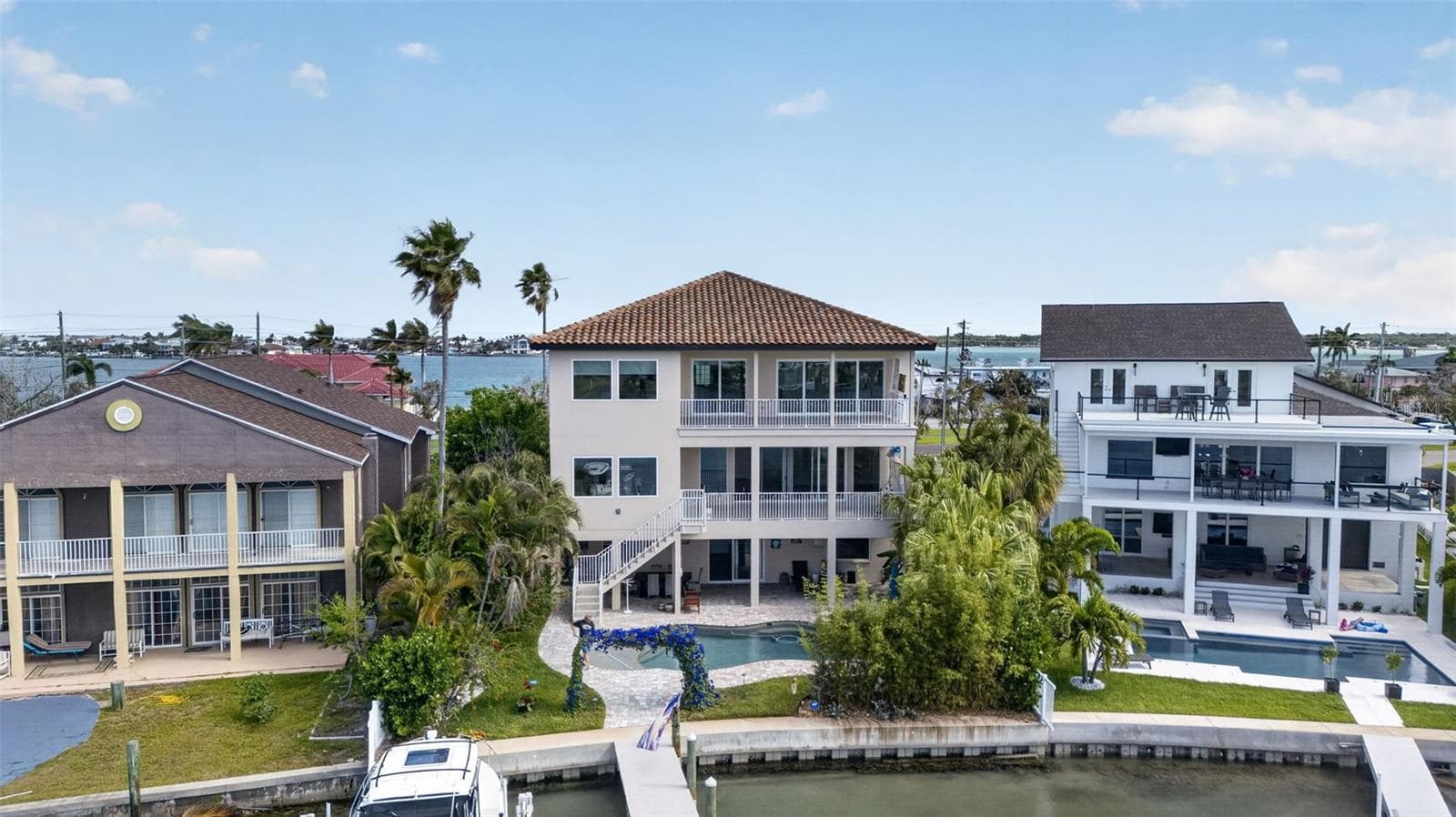 Single Family Residence at 13 TREASURE LN, TREASURE ISLAND, photo 40 of 98